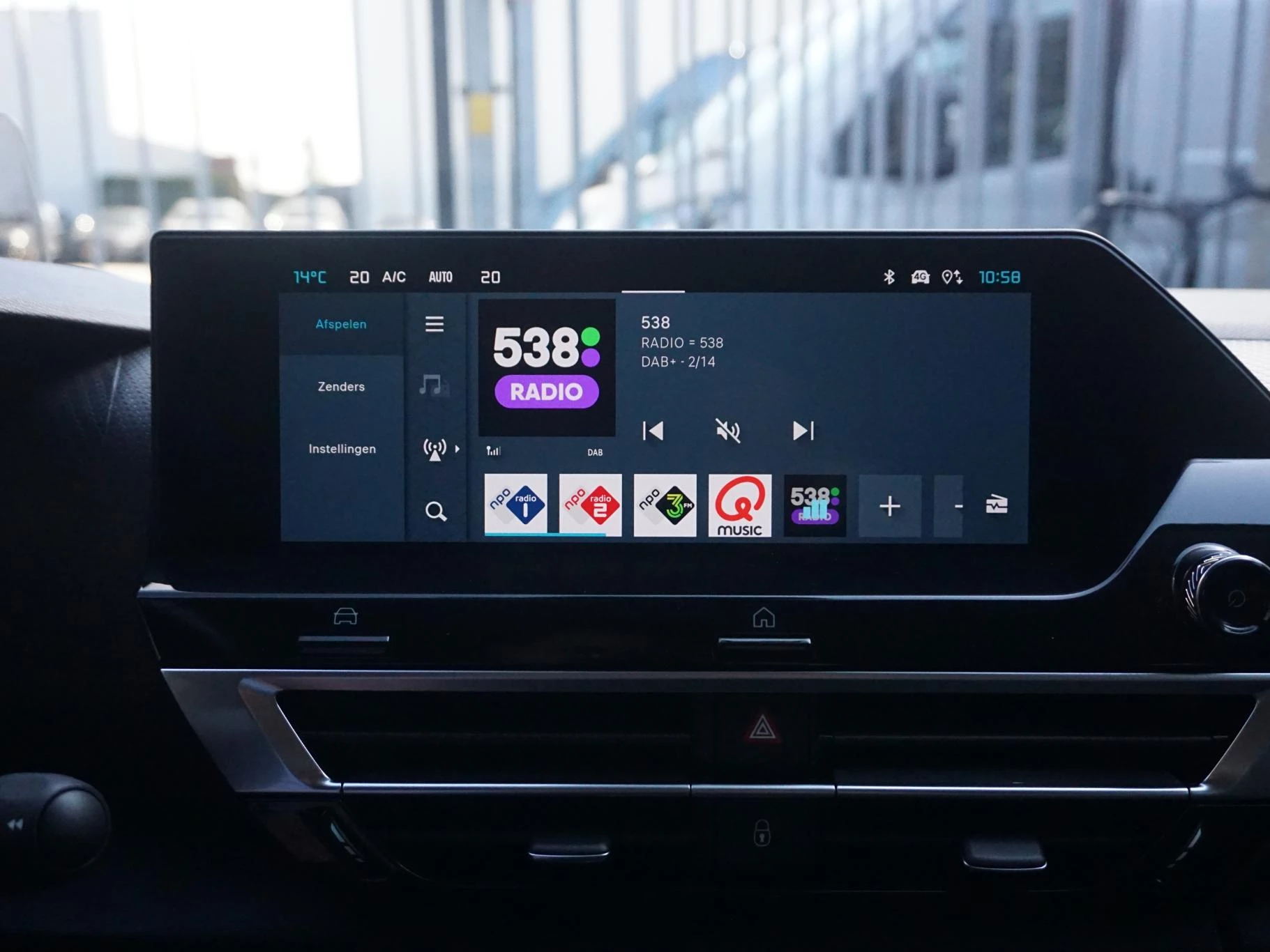 Hoofdafbeelding Citroën ë-C4