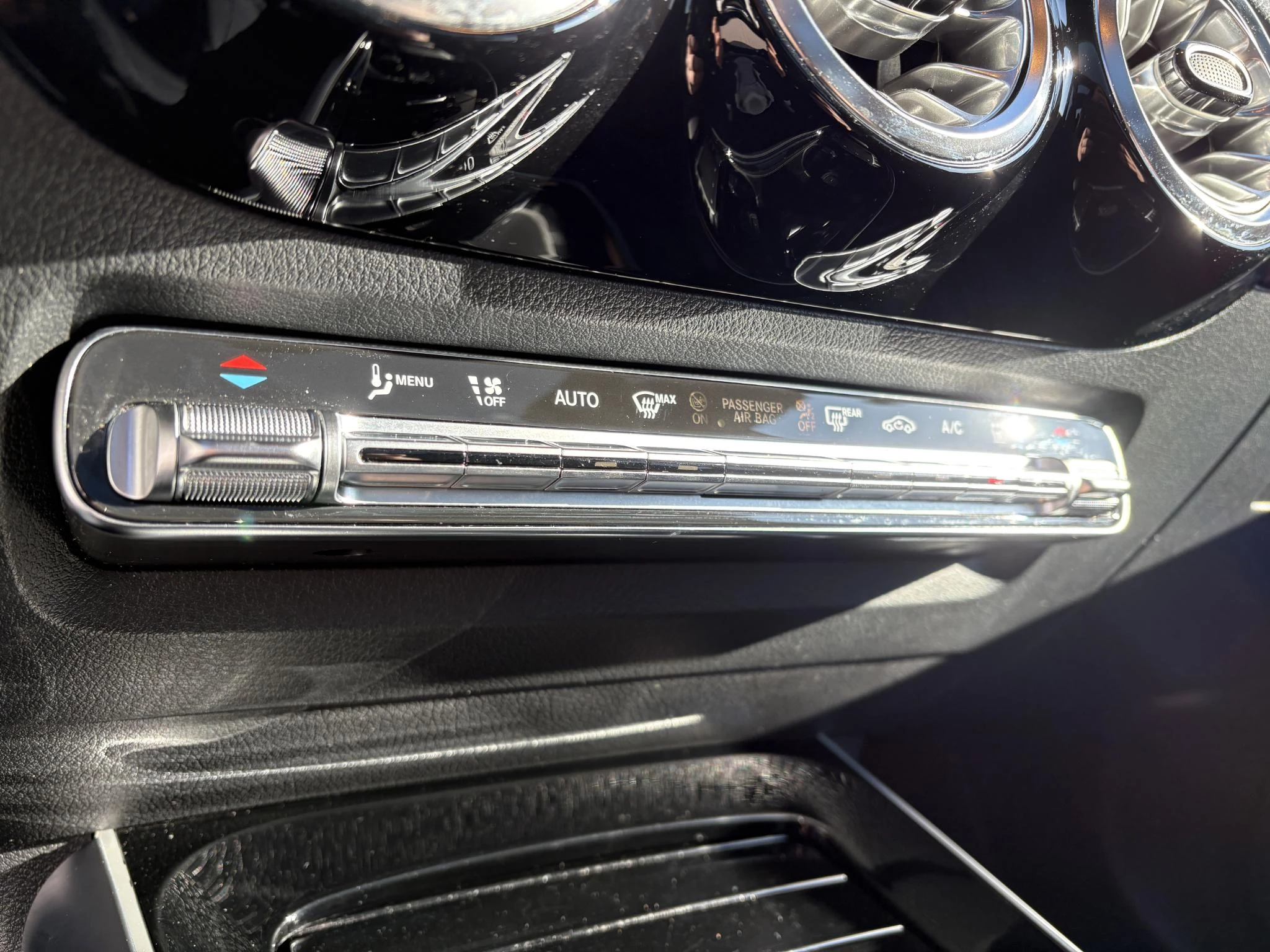 Hoofdafbeelding Mercedes-Benz EQA