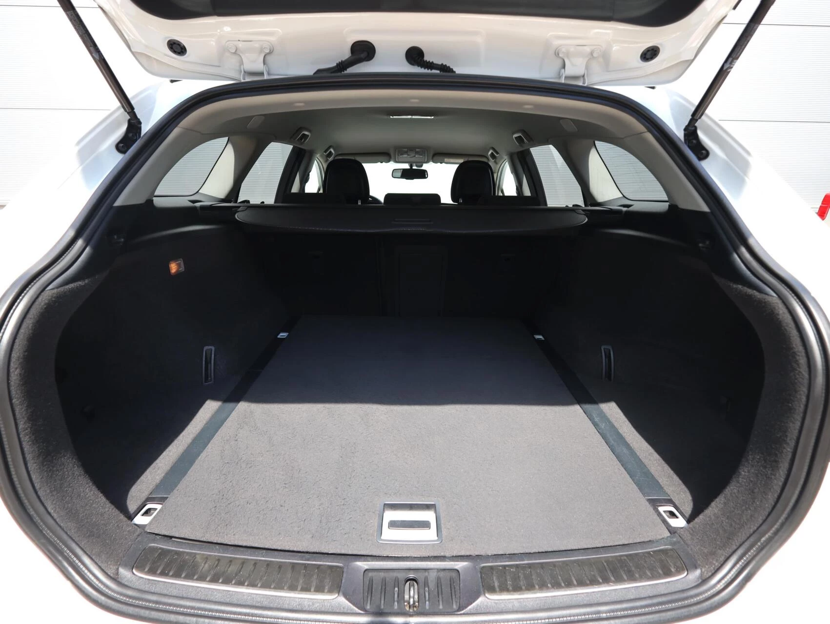 Hoofdafbeelding Toyota Avensis