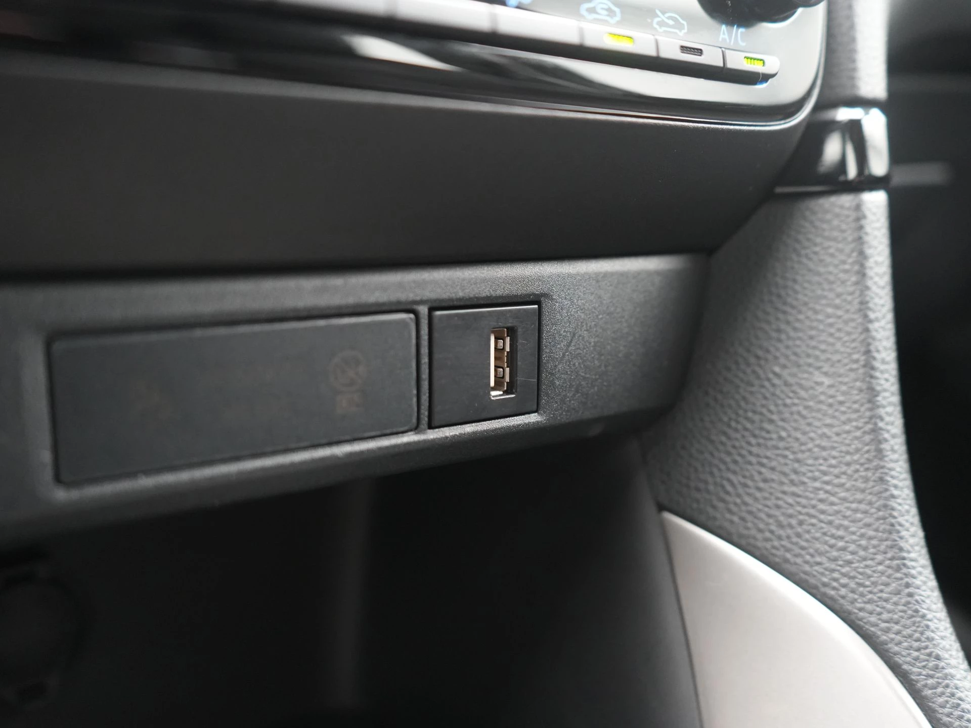 Hoofdafbeelding Mazda 2 Hybrid