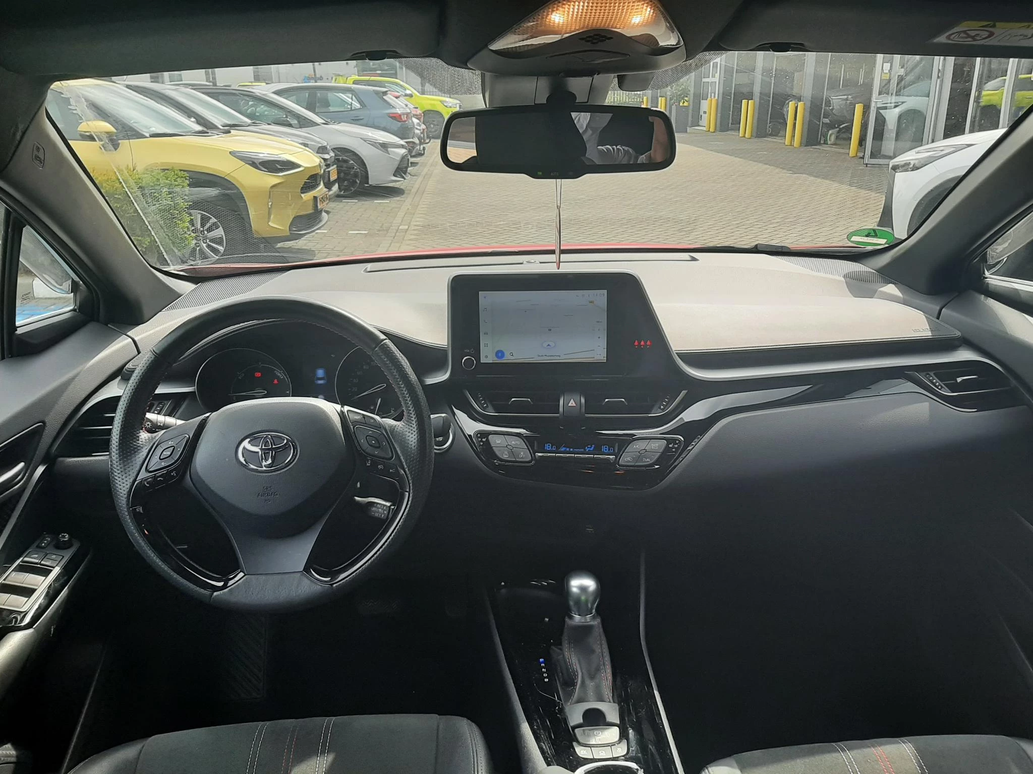 Hoofdafbeelding Toyota C-HR