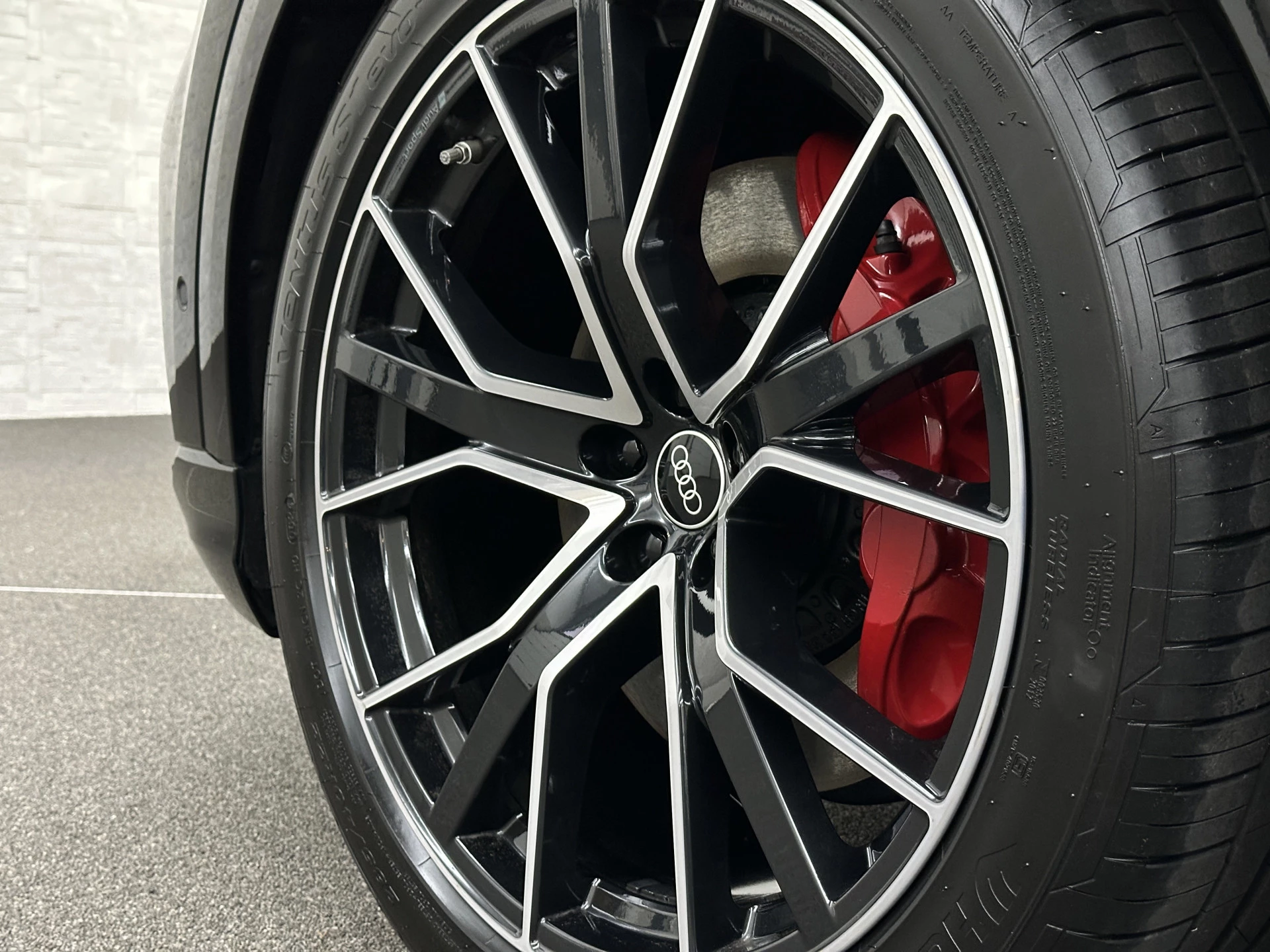 Hoofdafbeelding Audi Q8