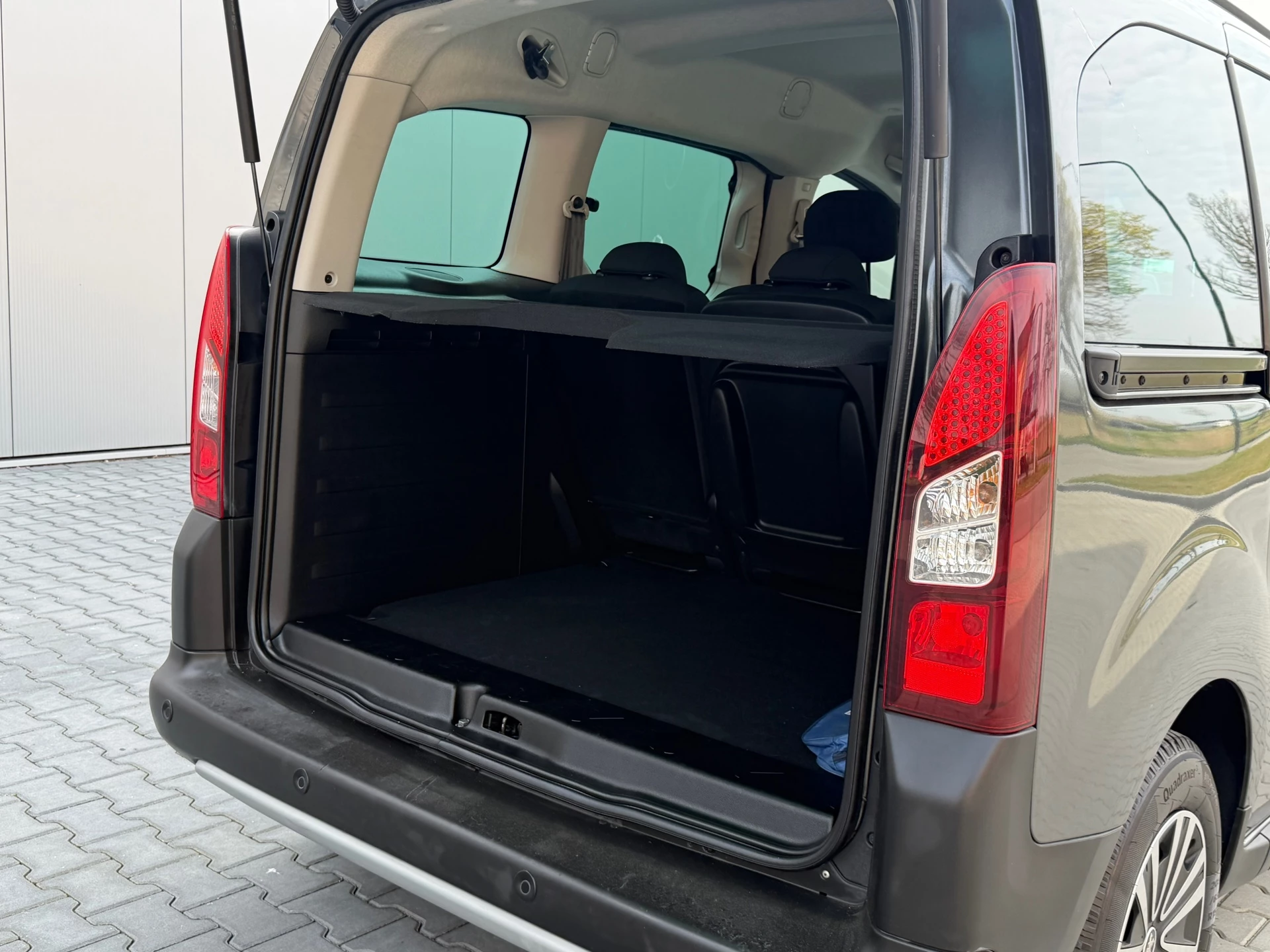 Hoofdafbeelding Peugeot Partner