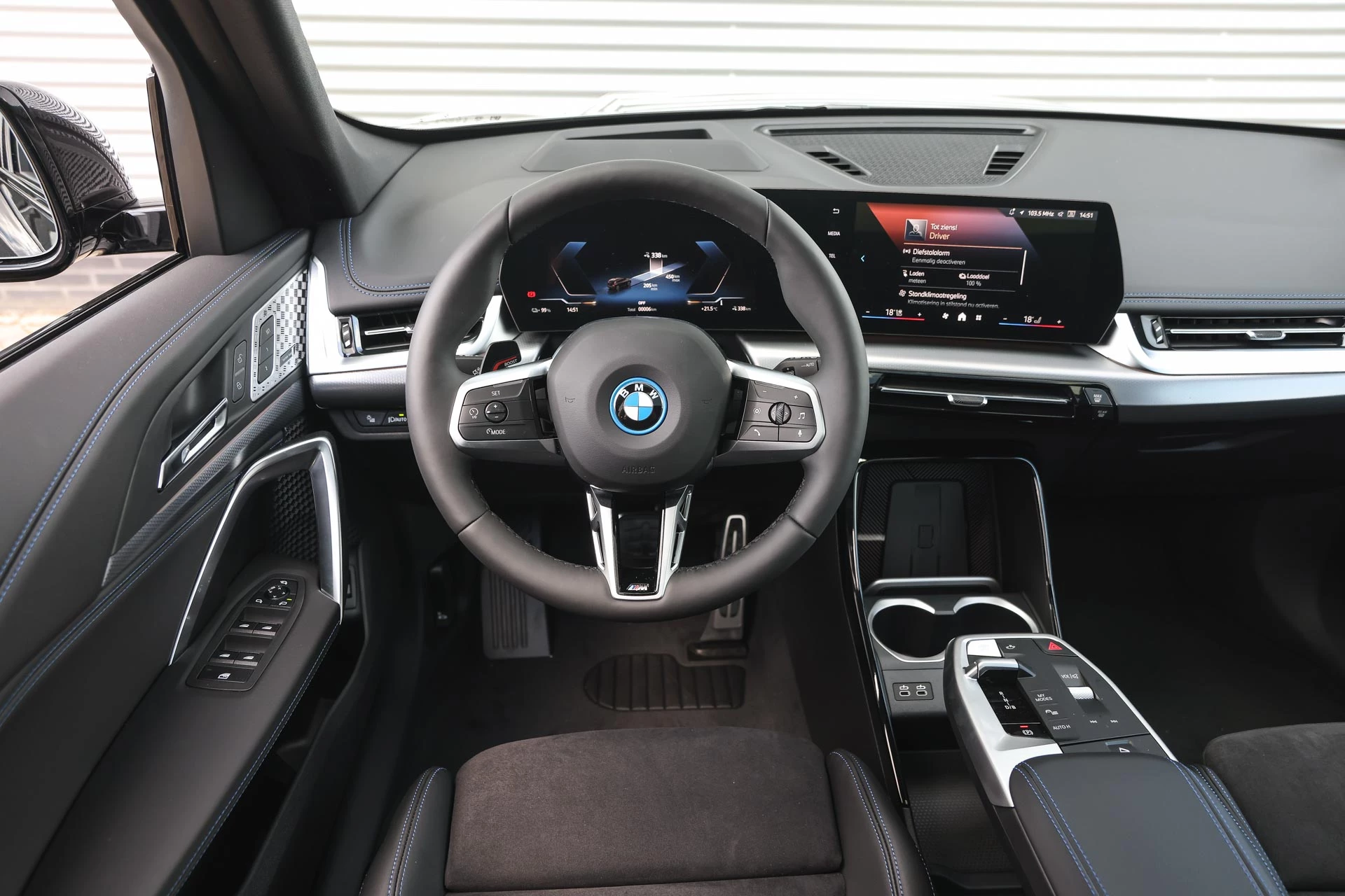 Hoofdafbeelding BMW iX1