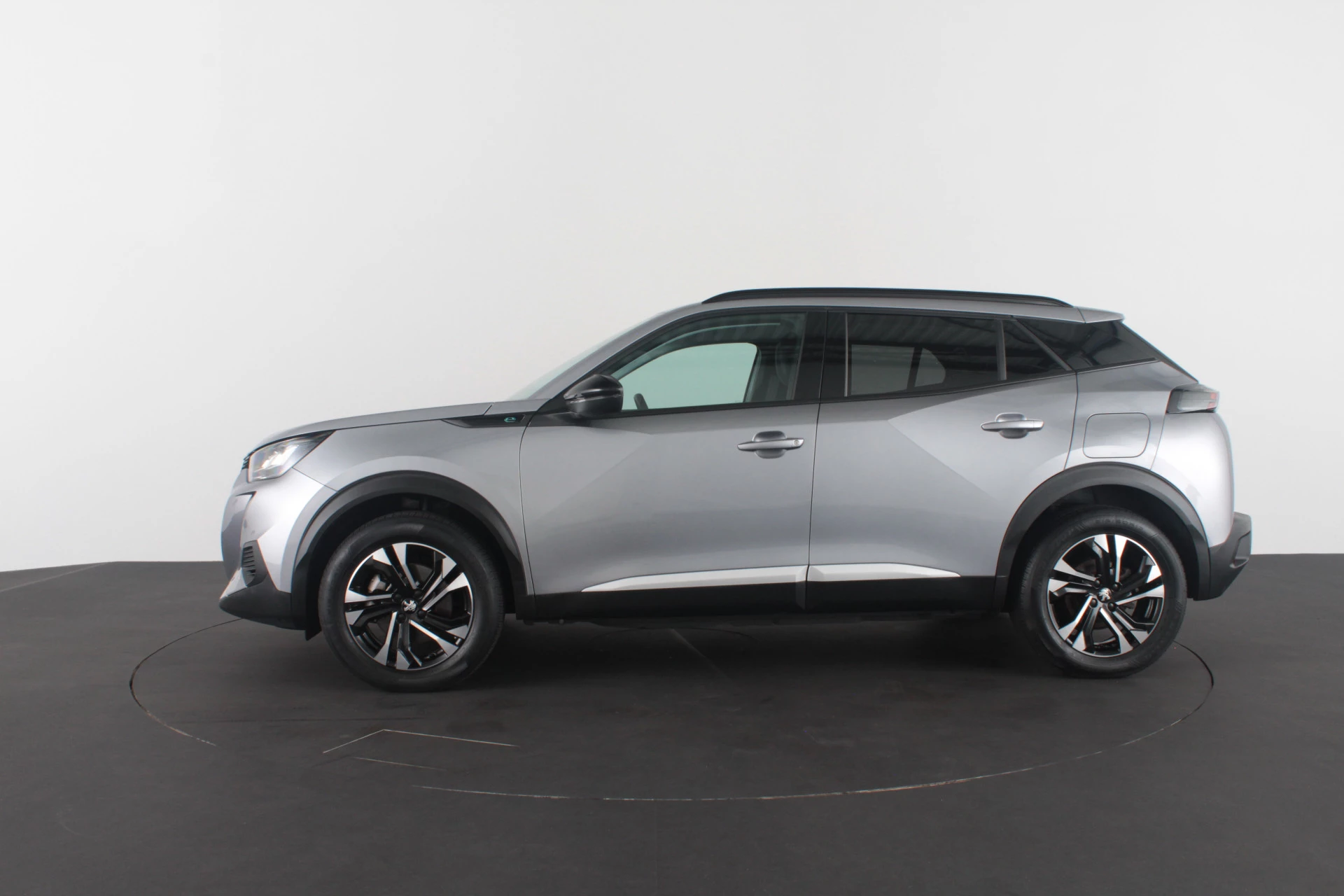 Hoofdafbeelding Peugeot e-2008
