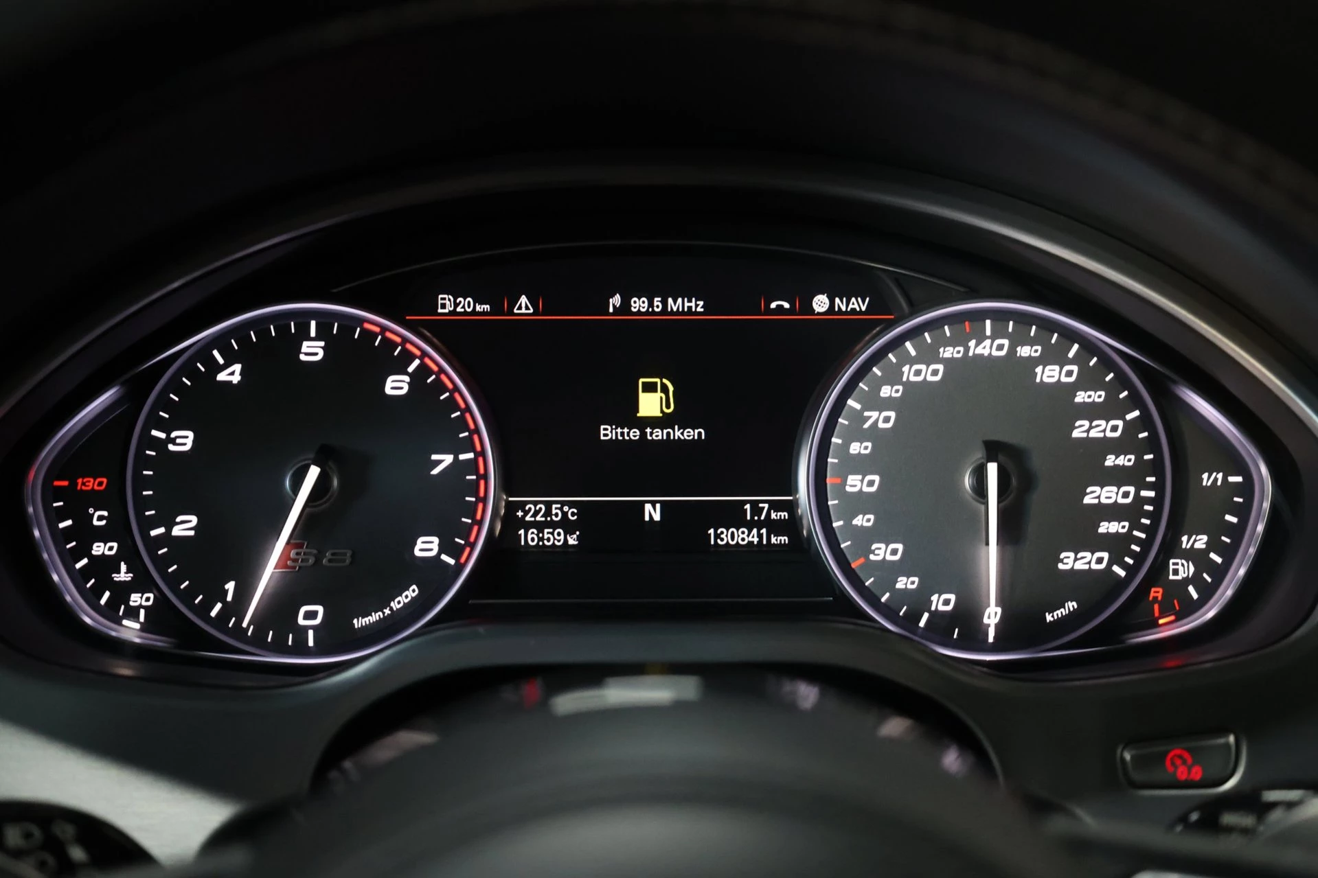 Hoofdafbeelding Audi S8