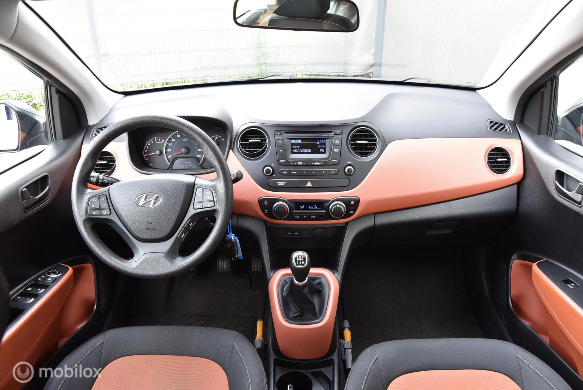 Hoofdafbeelding Hyundai i10