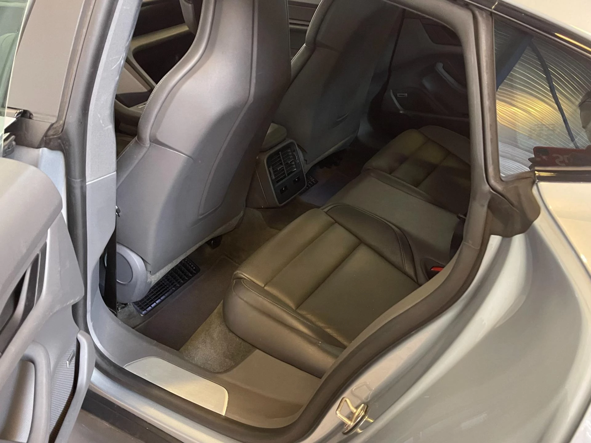Hoofdafbeelding Porsche Taycan