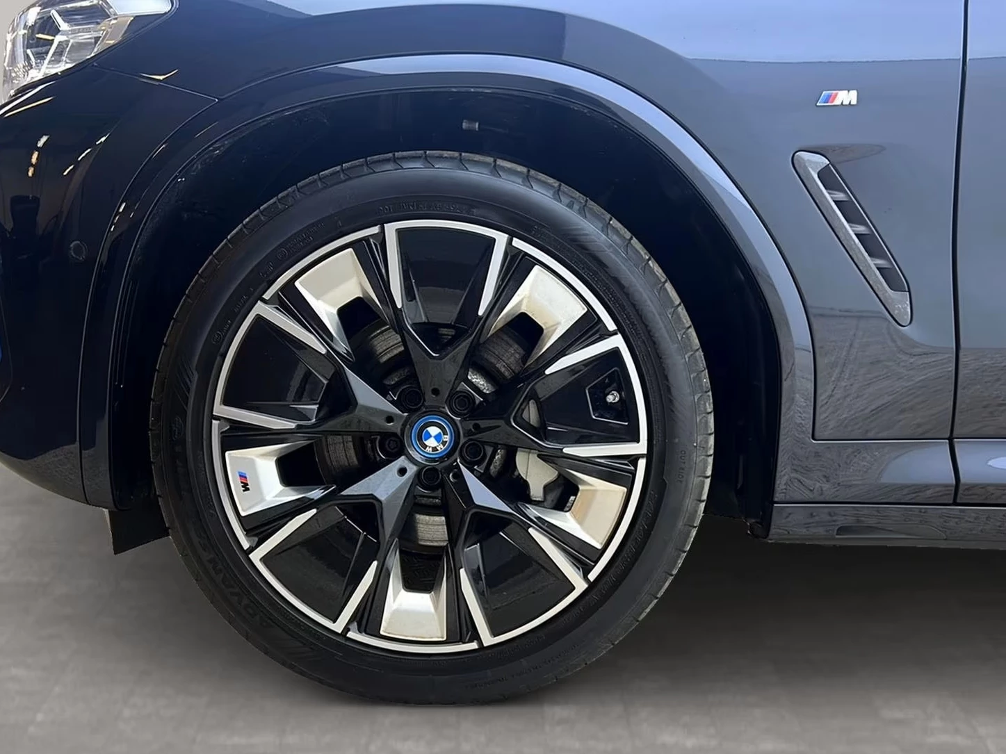 Hoofdafbeelding BMW iX3