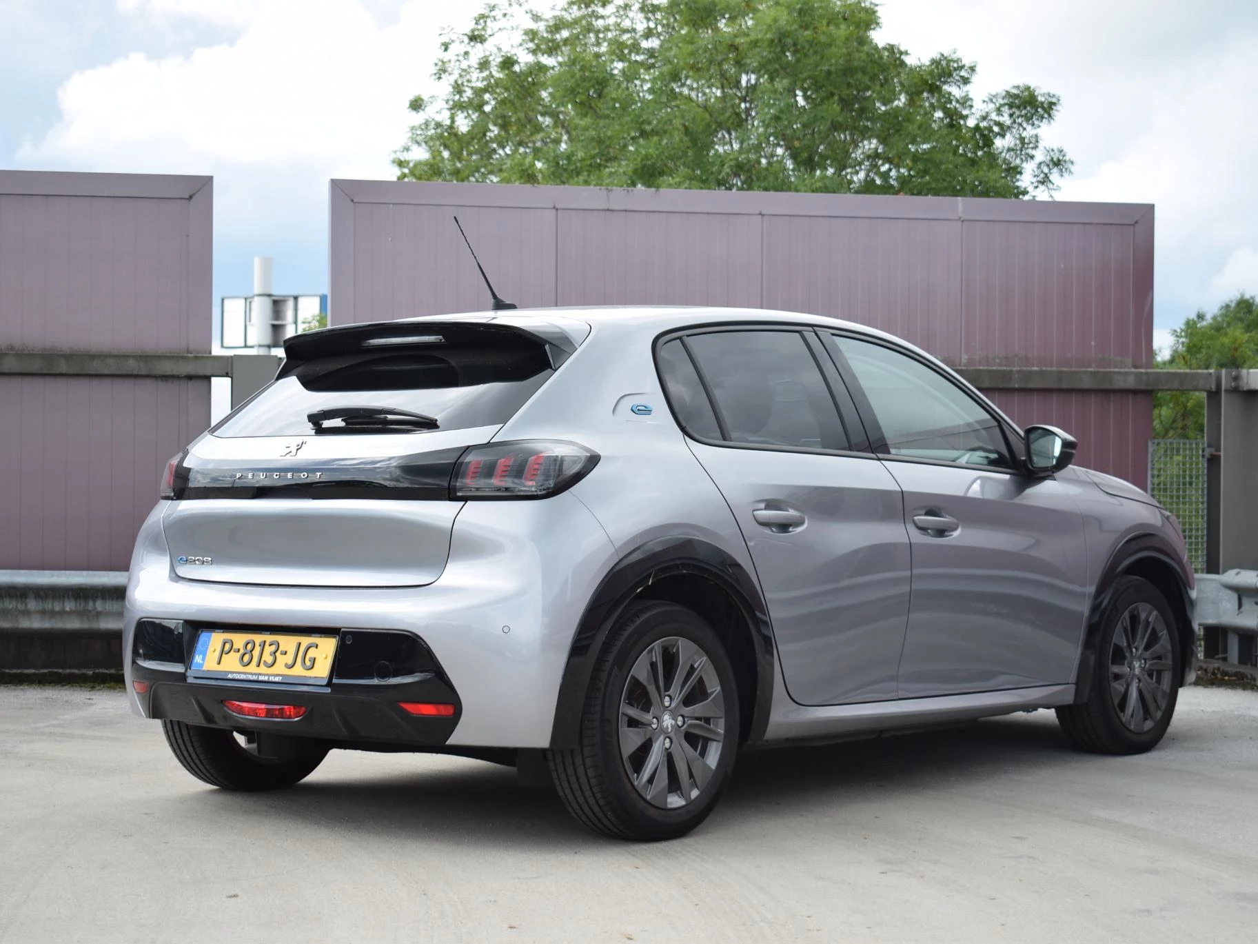 Hoofdafbeelding Peugeot e-208