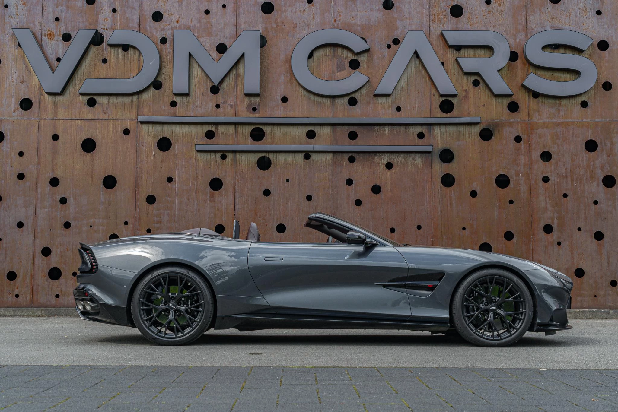Hoofdafbeelding Aston Martin Vanquish