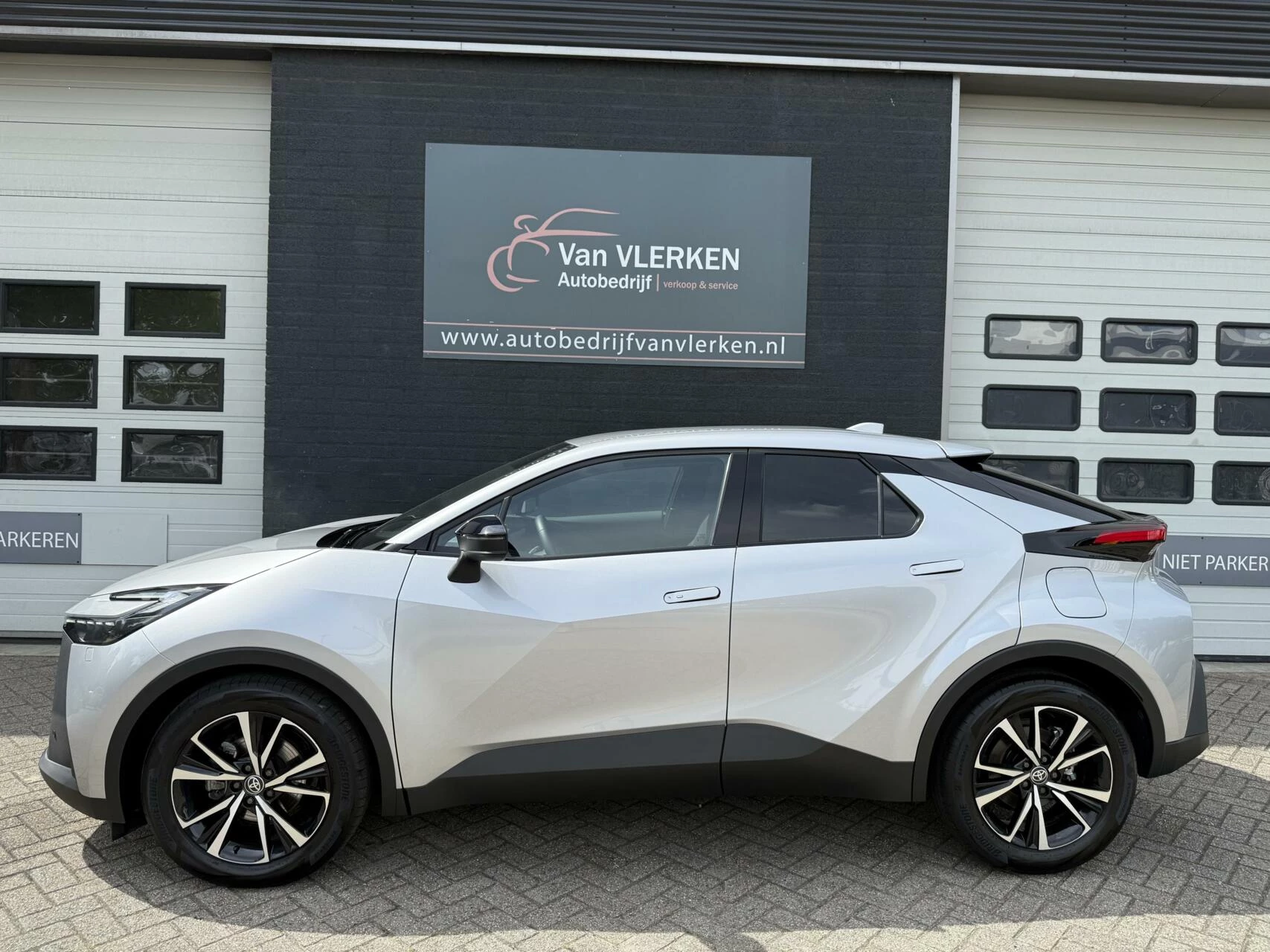 Hoofdafbeelding Toyota C-HR