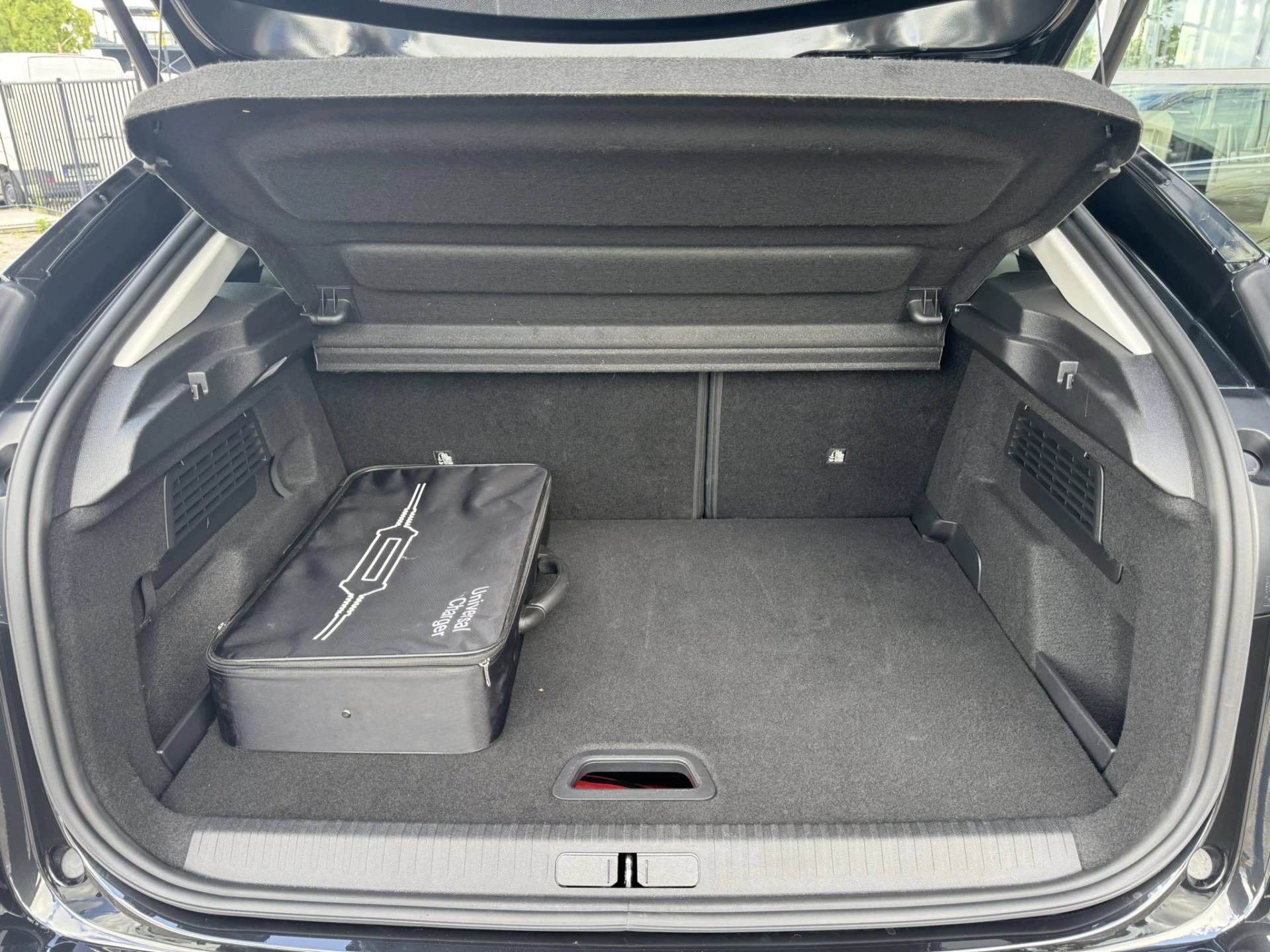 Hoofdafbeelding Citroën ë-C4