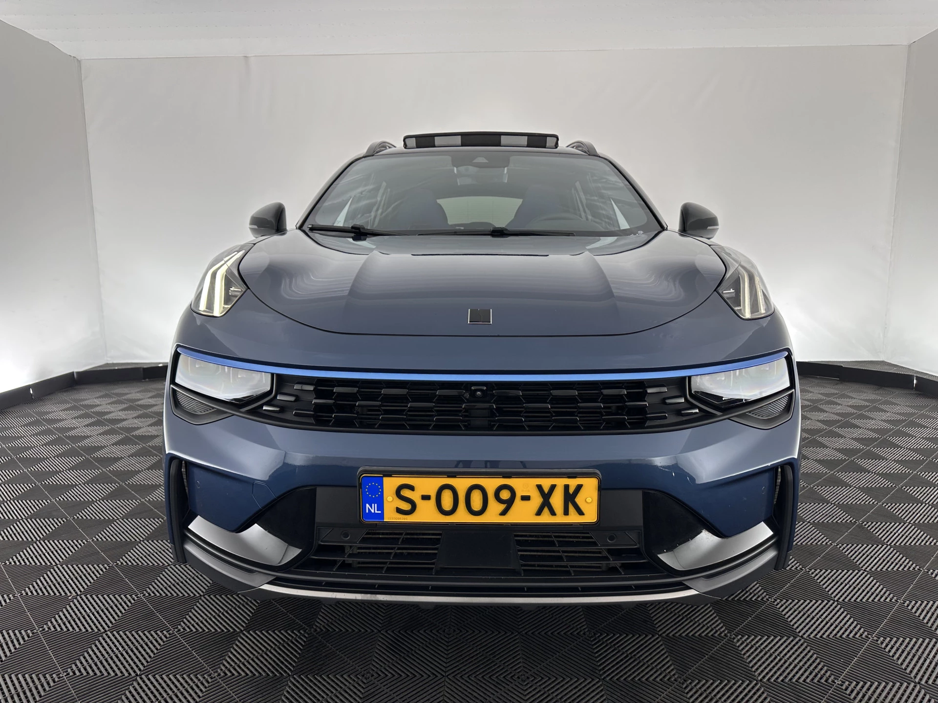 Hoofdafbeelding Lynk & Co 01