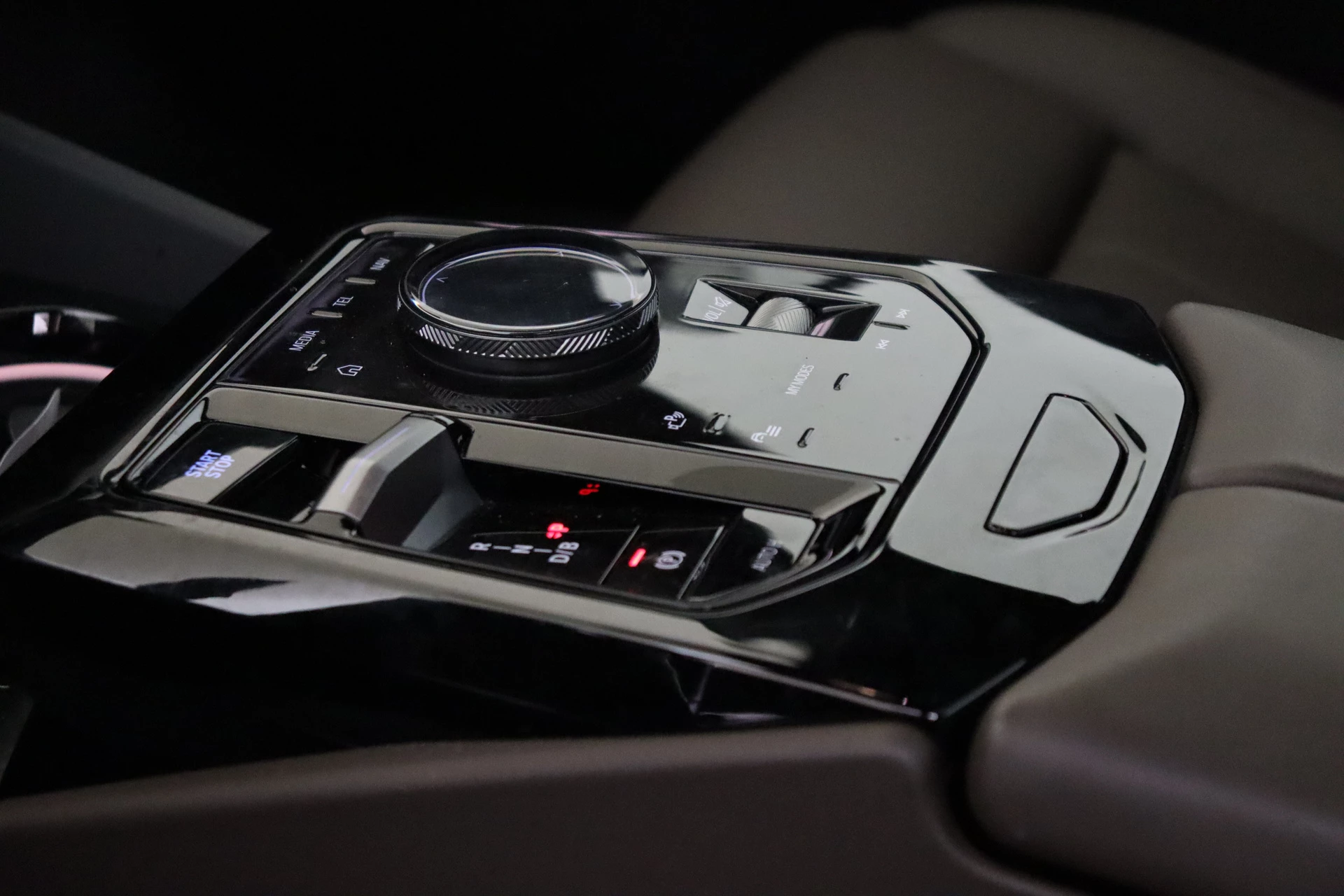 Hoofdafbeelding BMW i5