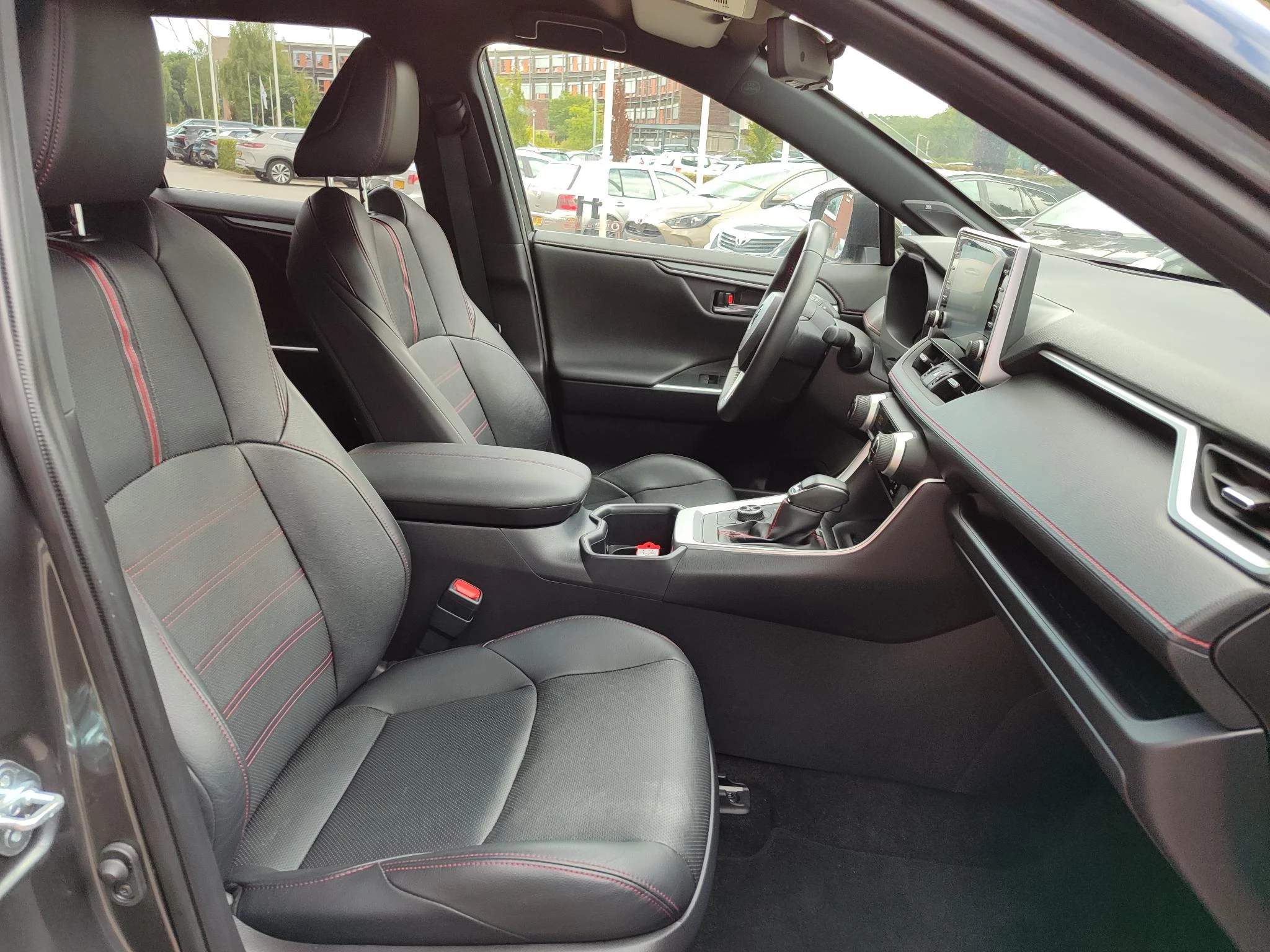 Hoofdafbeelding Toyota RAV4