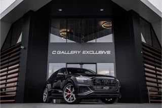 Hoofdafbeelding Audi Q8 Audi Q8 60 TFSI e quattro Competition l HUD l Diamond Seats l Trekhaak l Luchtvering