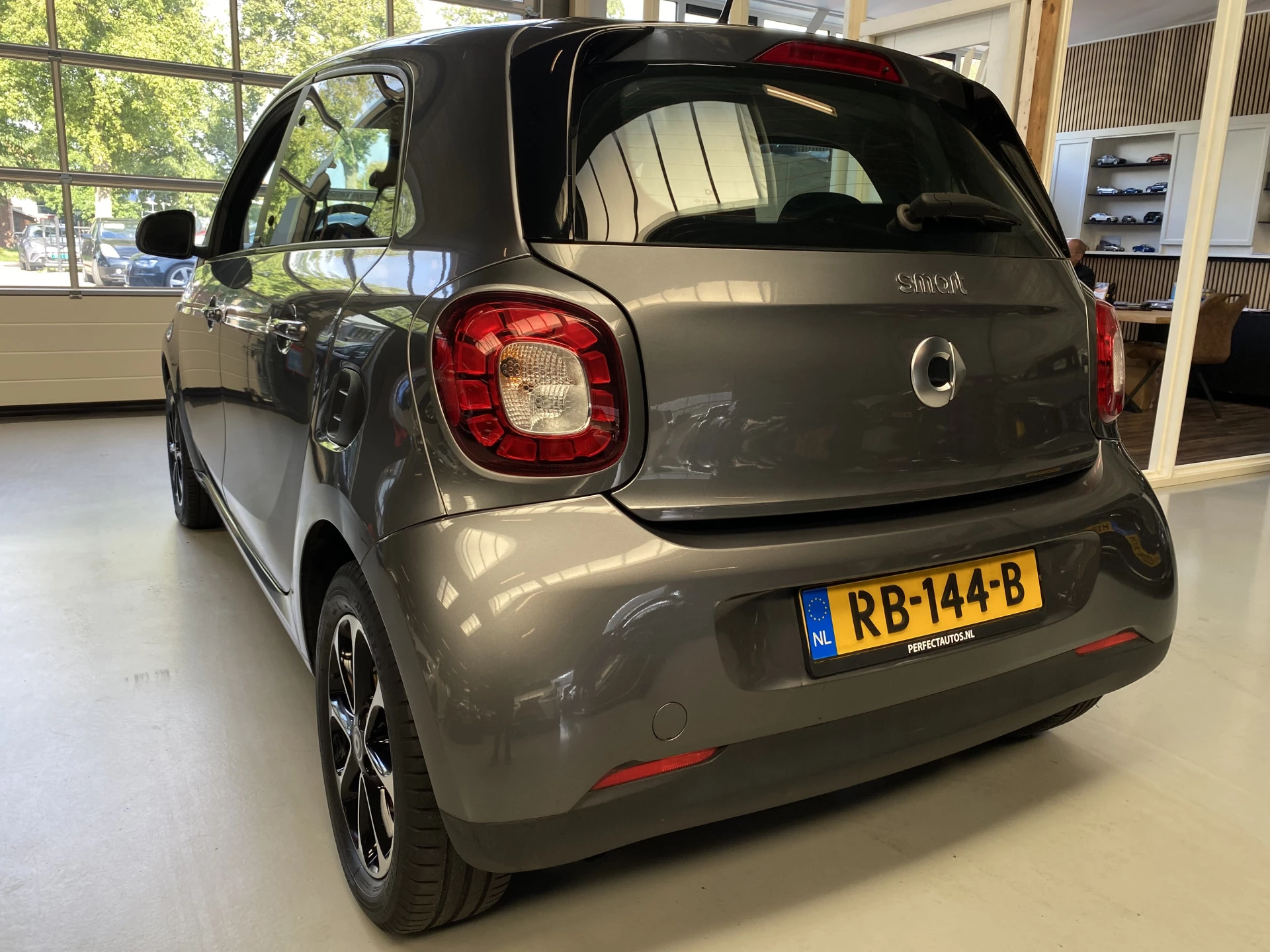 Hoofdafbeelding smart Forfour