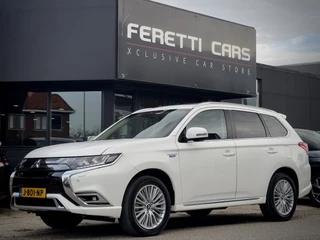 Mitsubishi Outlander 2.4 PHEV INTENSE+ PANODAK LEDER NAVI CAMERA LED LMV PDC