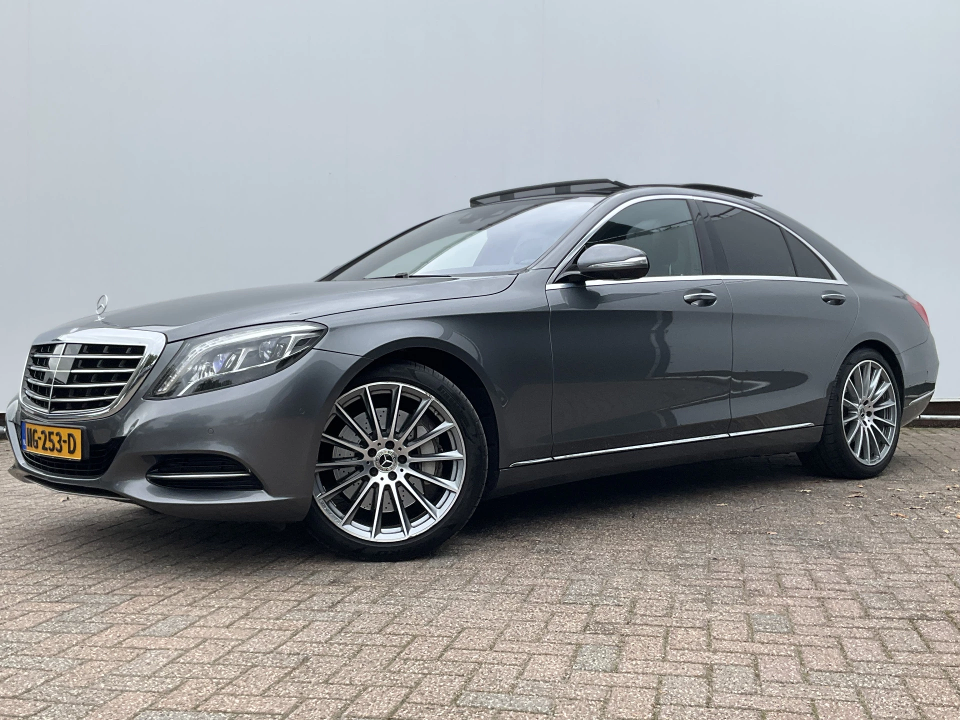 Hoofdafbeelding Mercedes-Benz S-Klasse