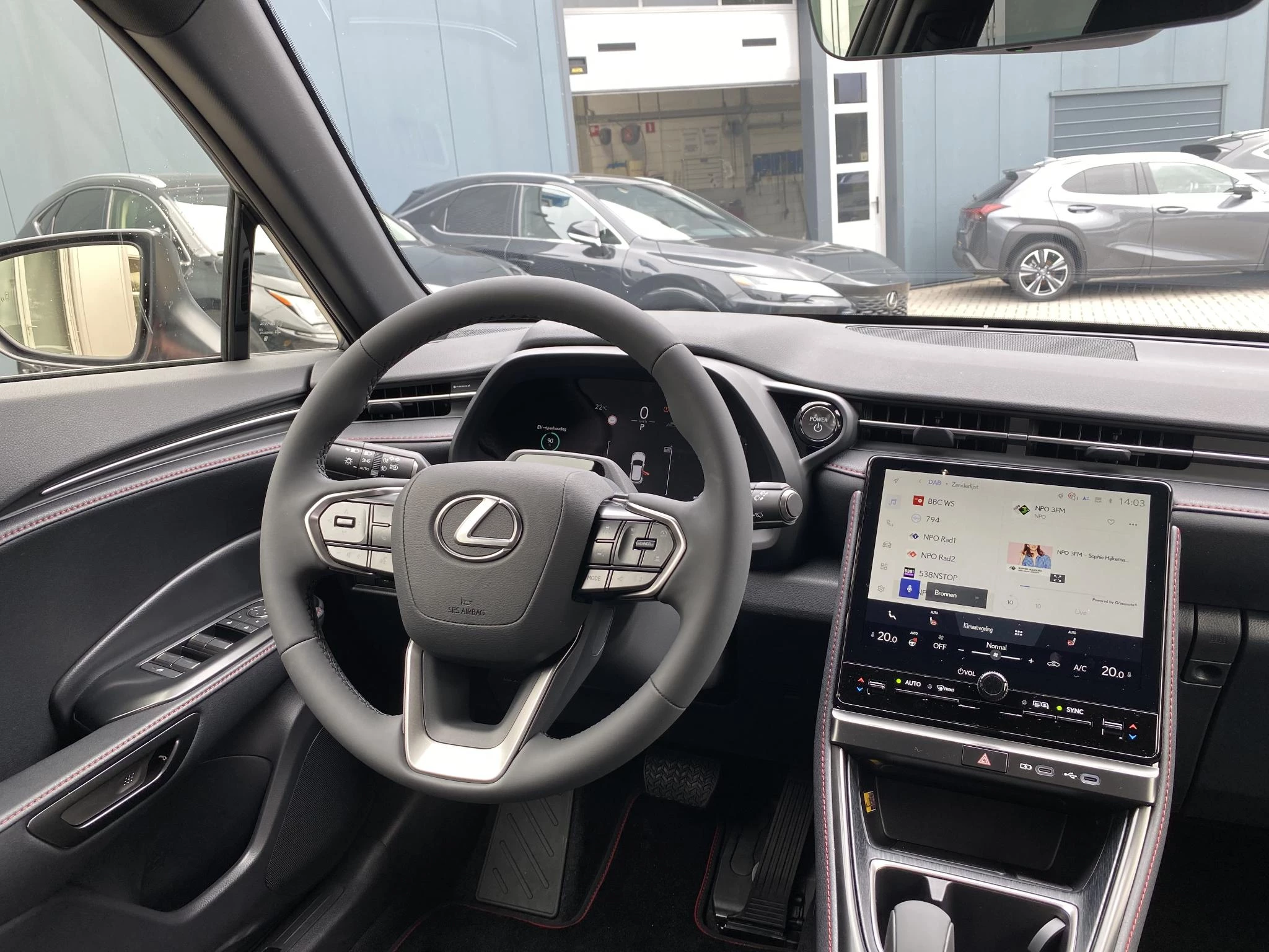 Hoofdafbeelding Lexus LBX