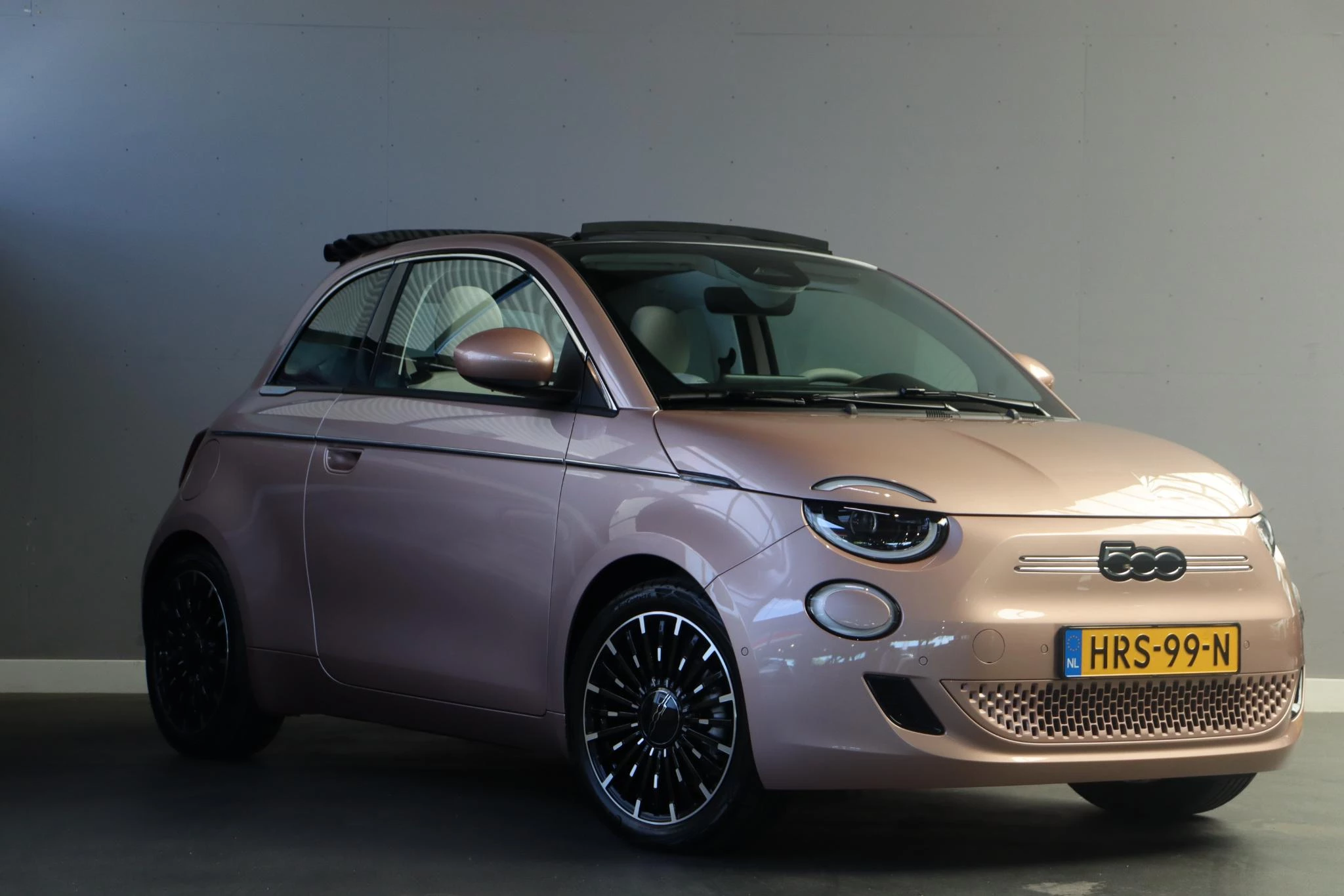 Hoofdafbeelding Fiat 500C