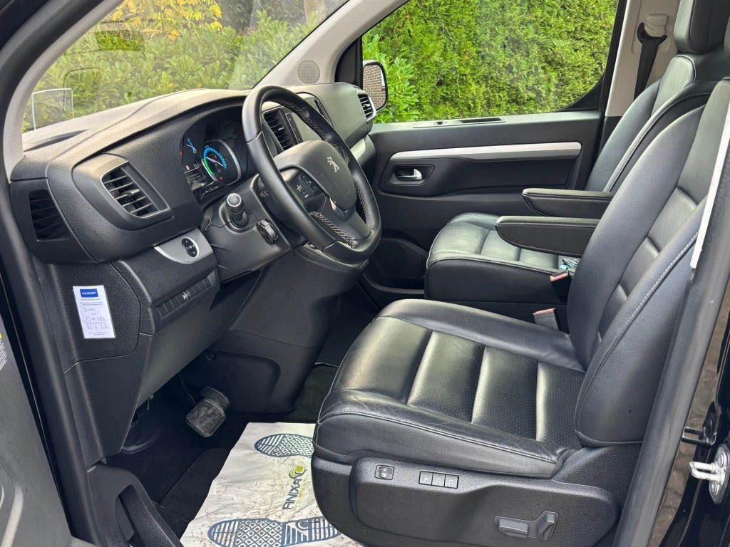 Hoofdafbeelding Peugeot e-Traveller