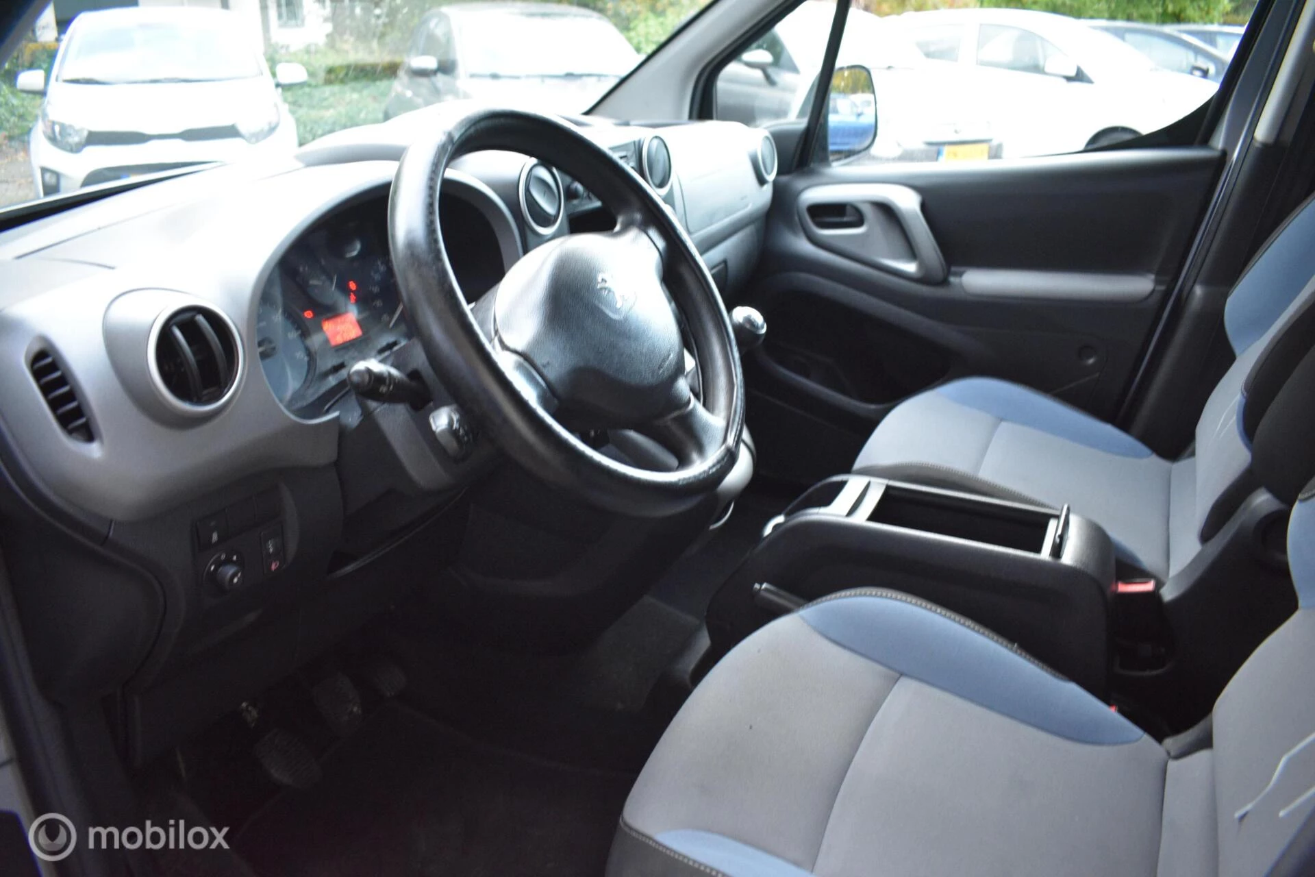 Hoofdafbeelding Peugeot Partner