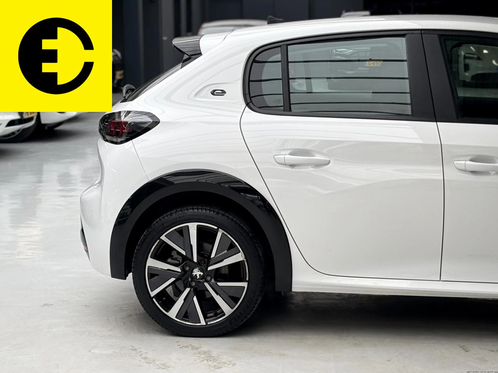 Hoofdafbeelding Peugeot e-208