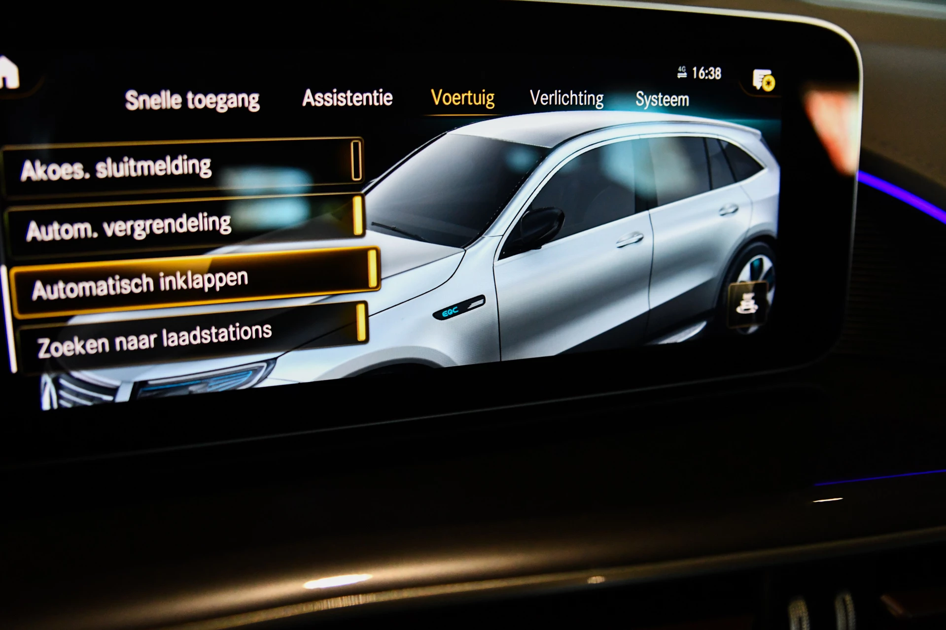 Hoofdafbeelding Mercedes-Benz EQC