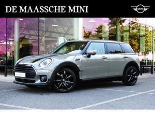 MINI Clubman Cooper Automaat / Panoramadak / Achteruitrijcamera / Comfort Access / LED / Park Assistant / Stoelverwarming