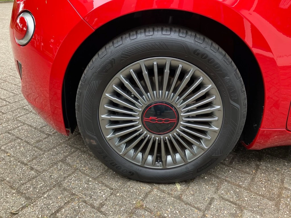 Hoofdafbeelding Fiat 500e