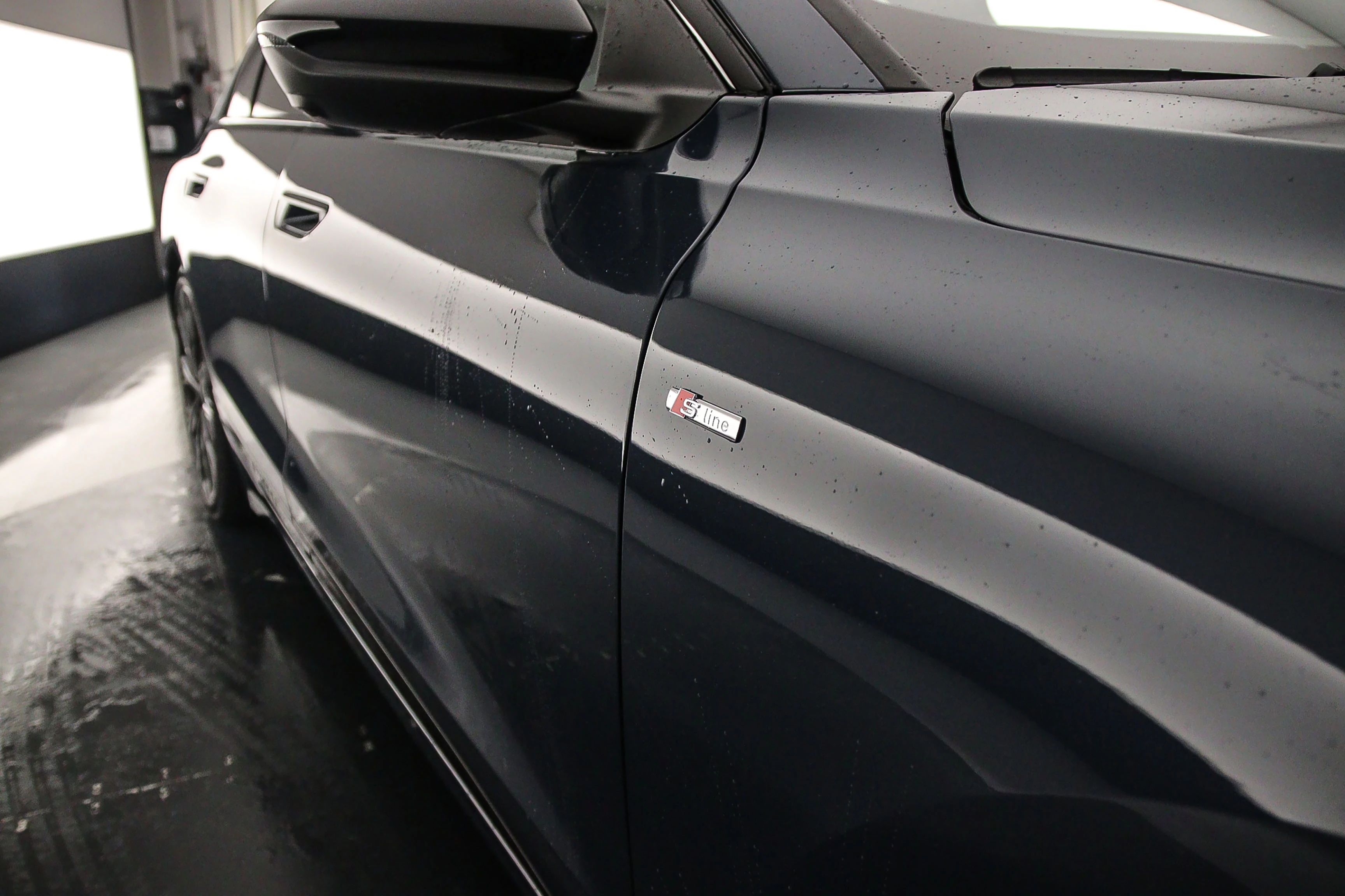 Hoofdafbeelding Audi A6 Avant e-tron