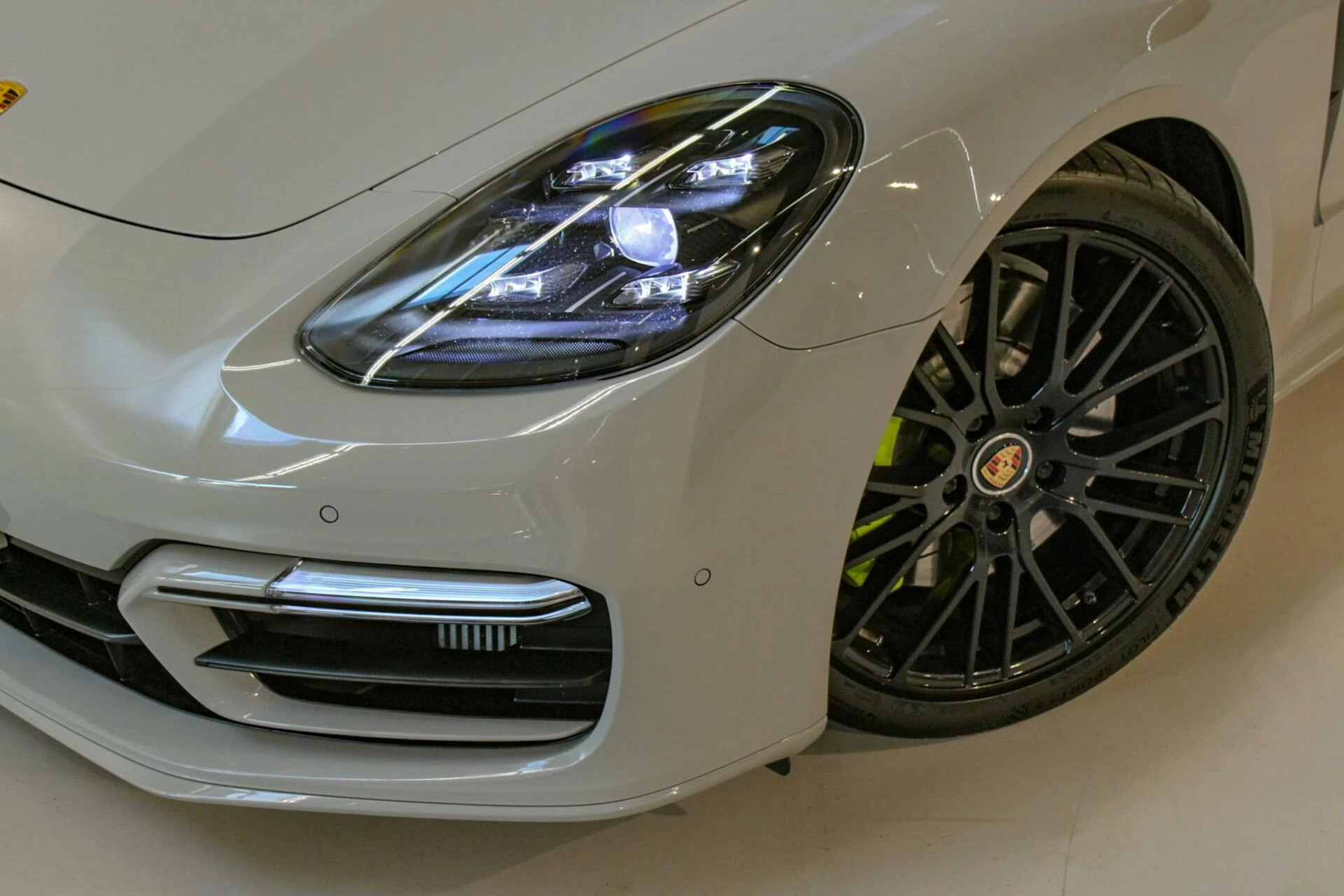 Hoofdafbeelding Porsche Panamera