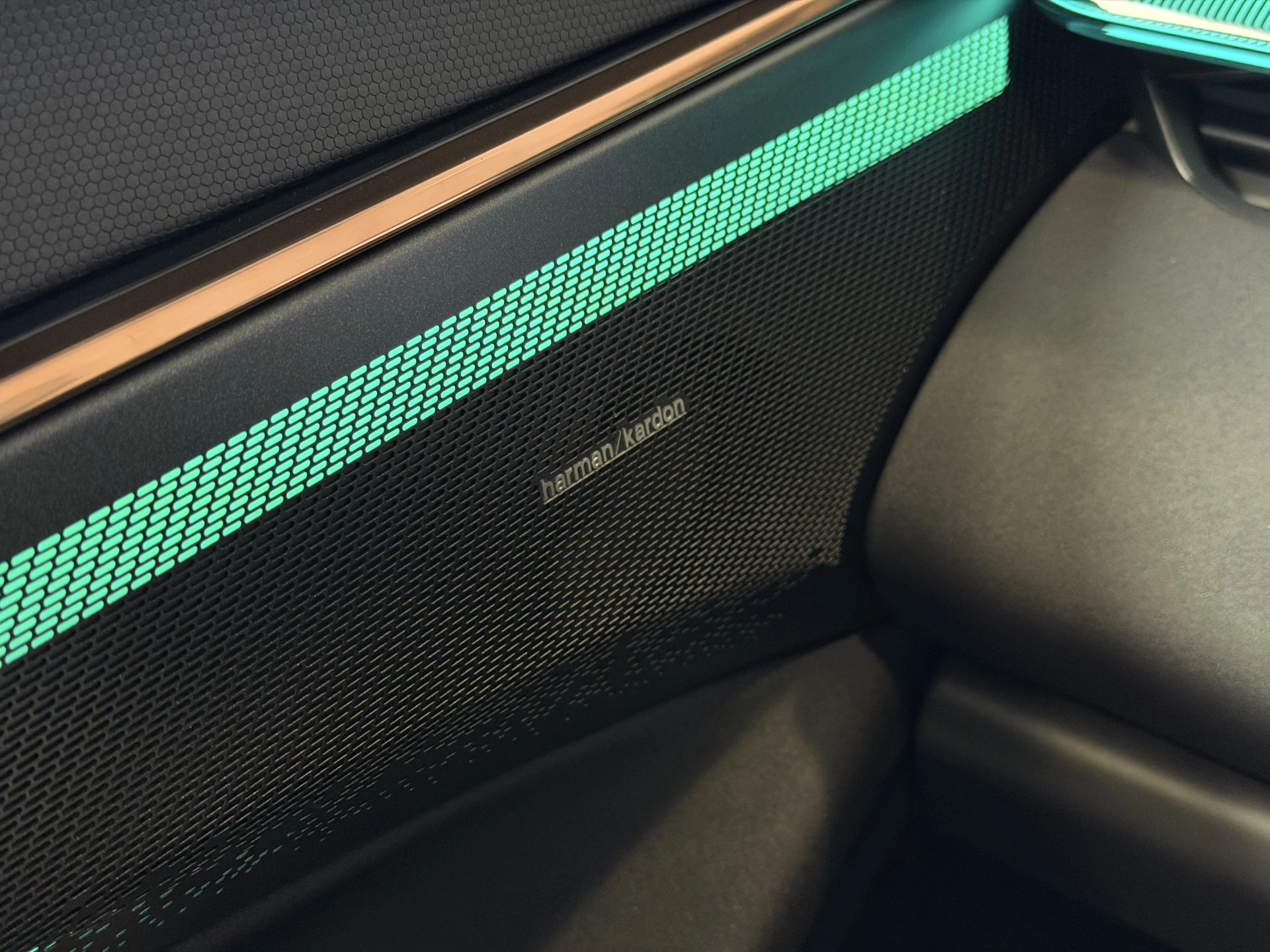 Hoofdafbeelding Lynk & Co 08