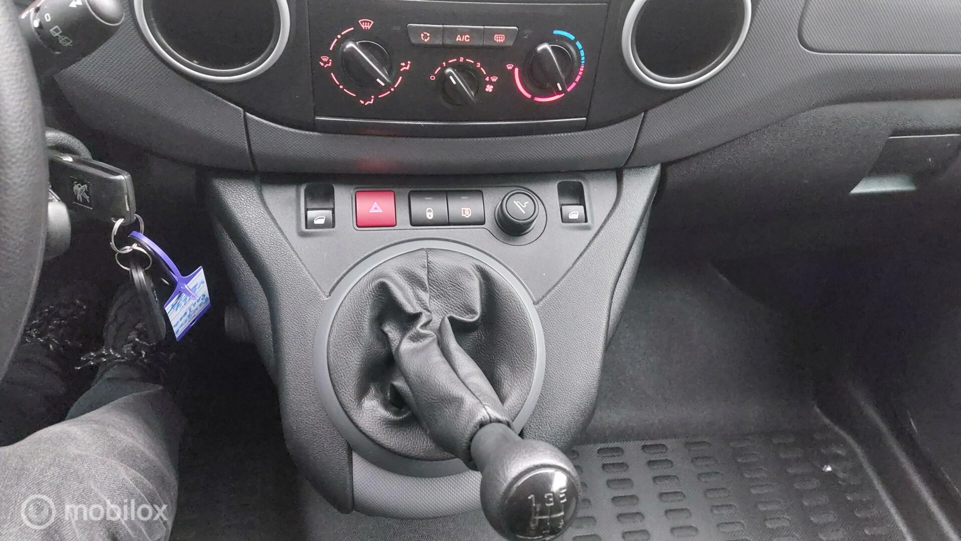 Hoofdafbeelding Peugeot Partner