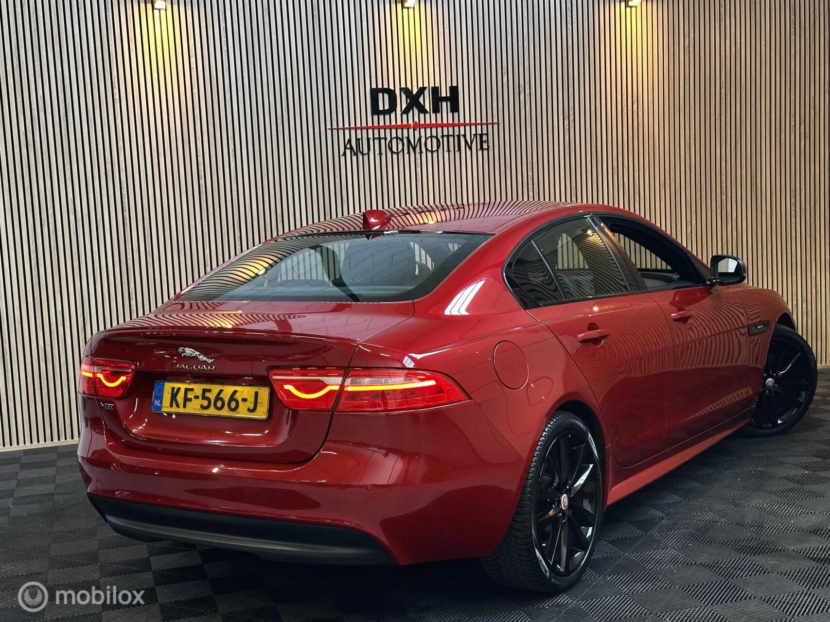 Hoofdafbeelding Jaguar XE
