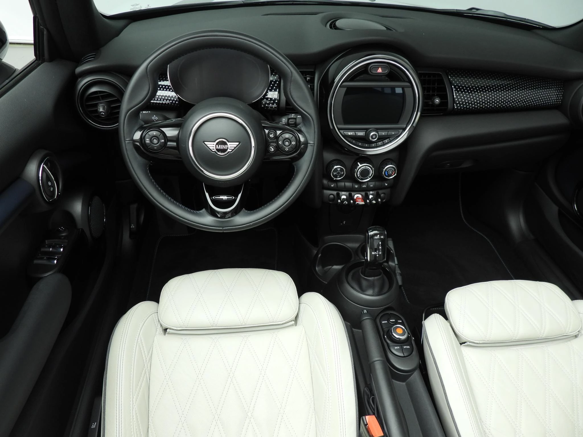 Hoofdafbeelding MINI Cooper Cabrio