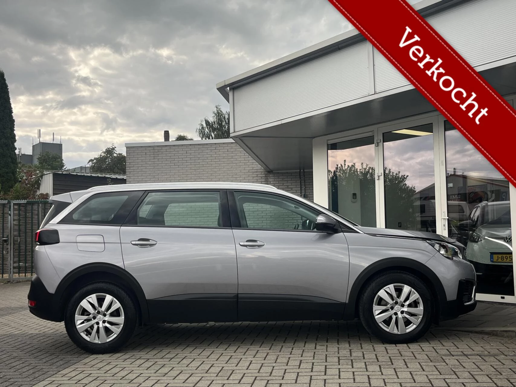 Hoofdafbeelding Peugeot 5008