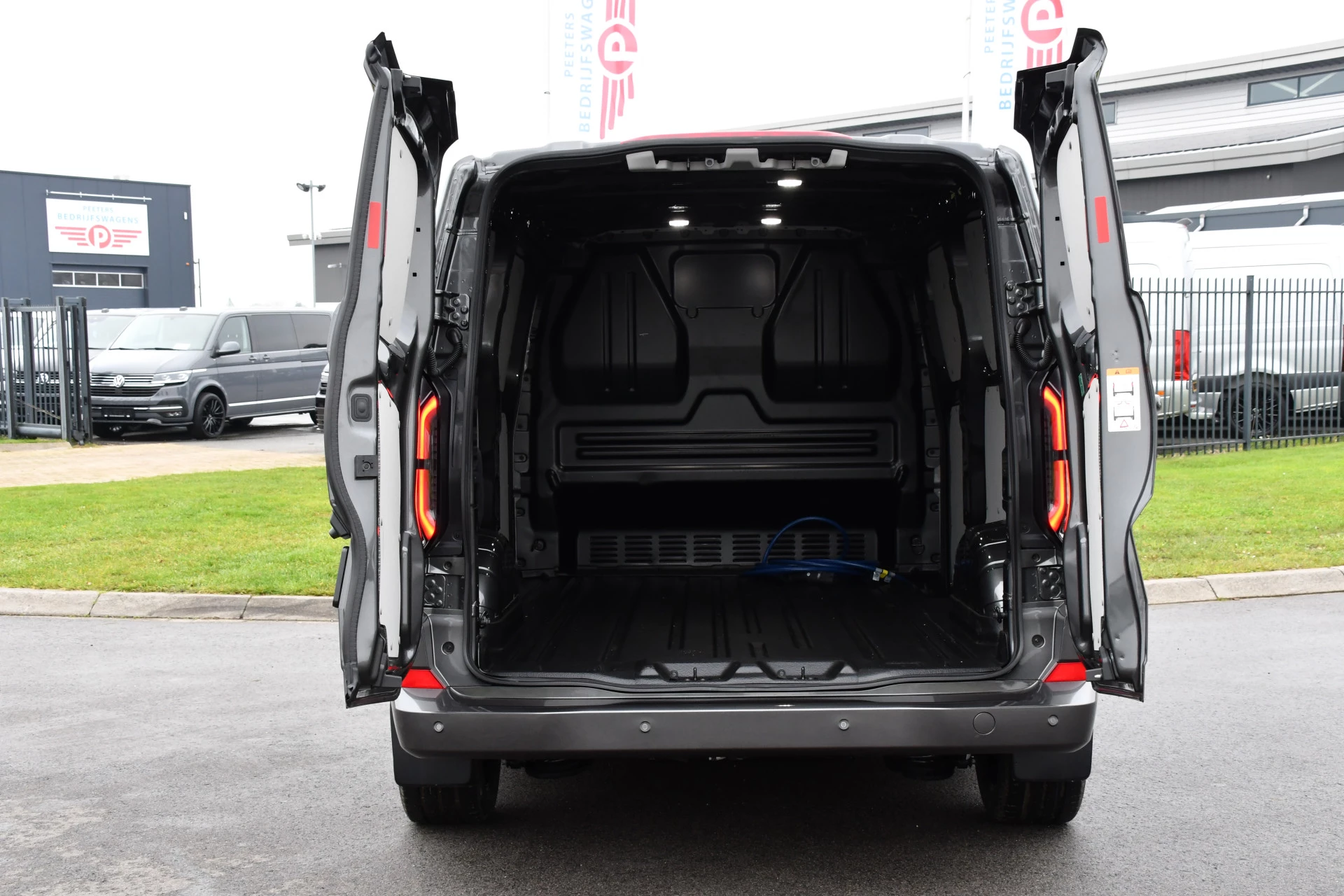 Hoofdafbeelding Ford E-Transit