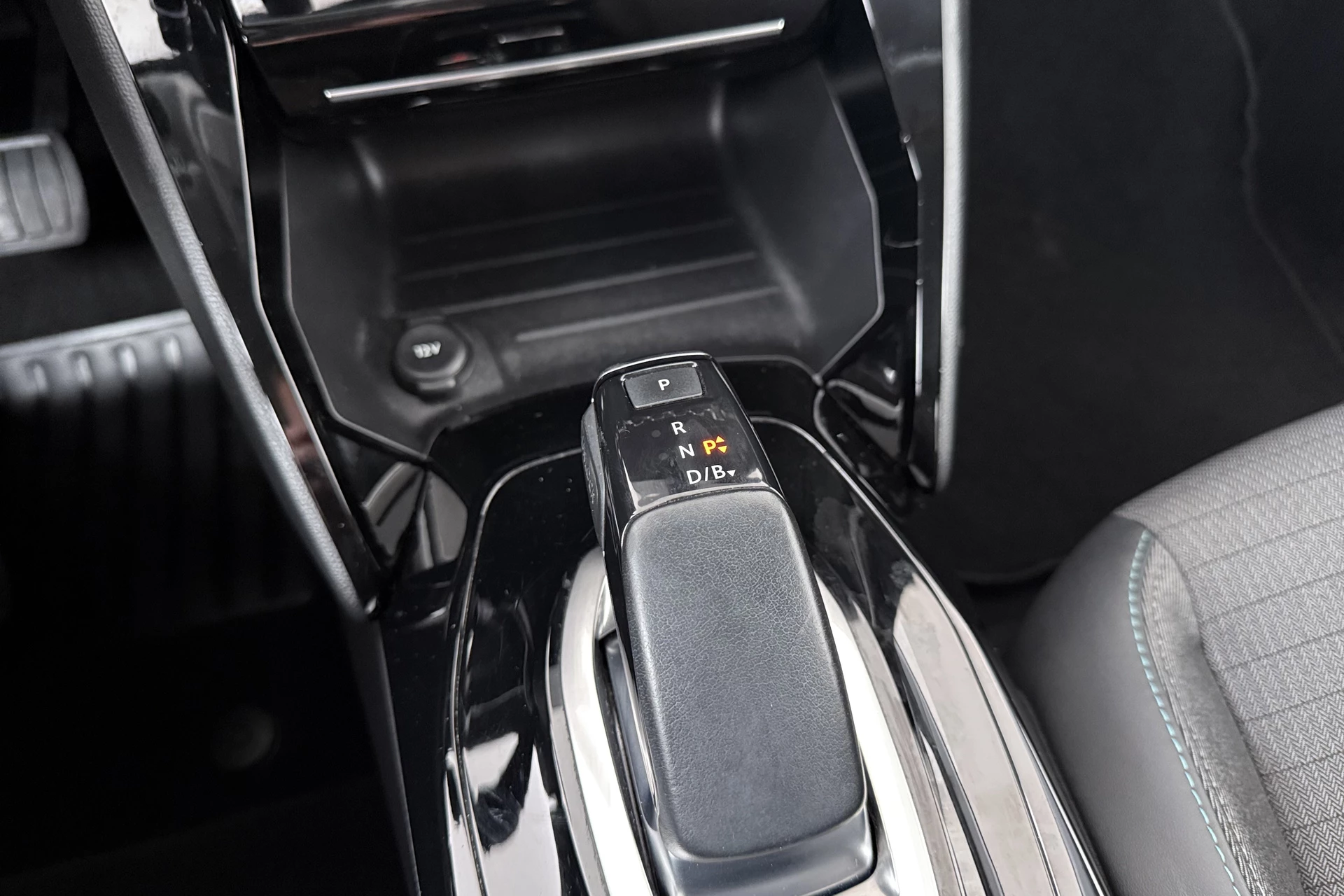 Hoofdafbeelding Peugeot e-208