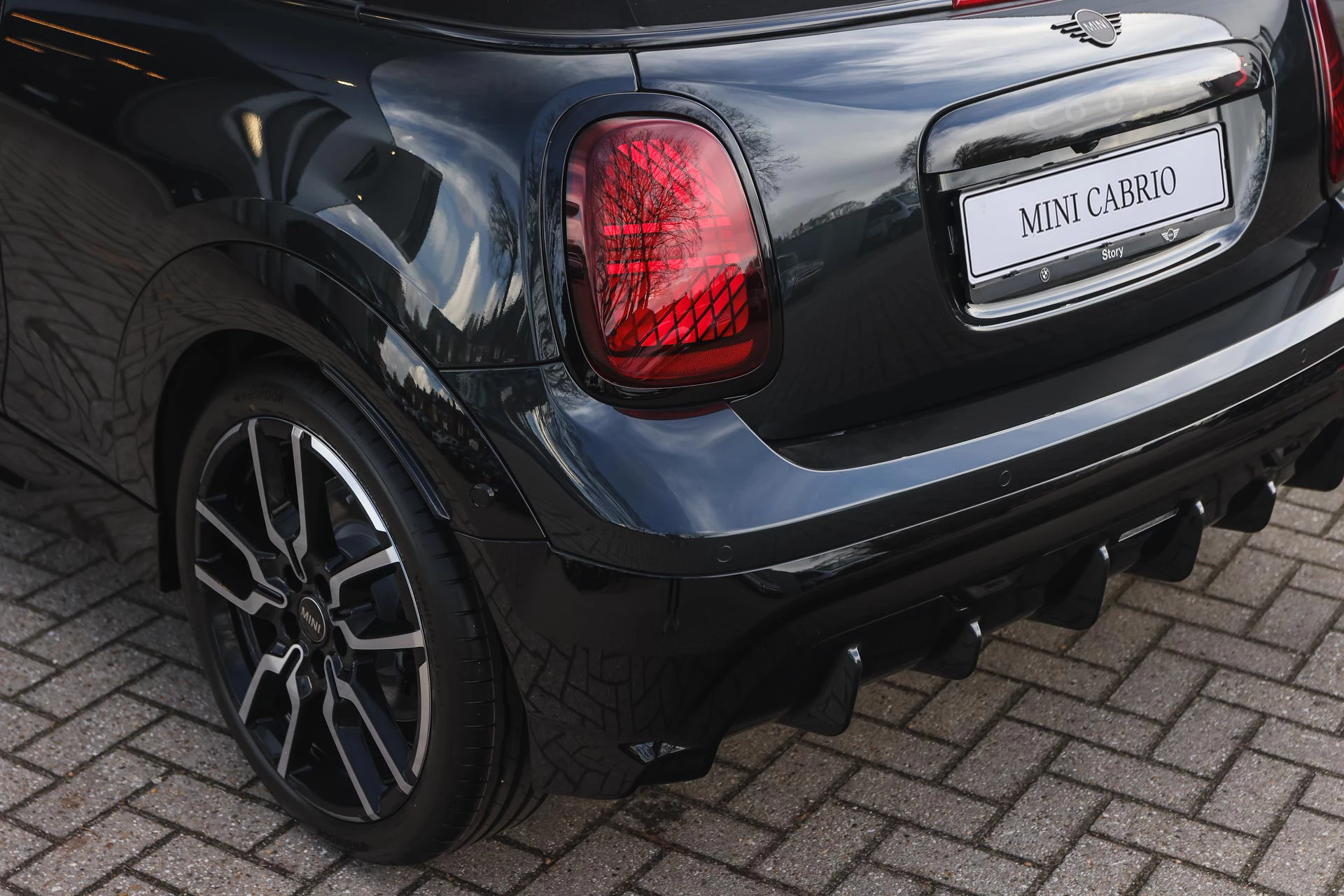 Hoofdafbeelding MINI Cabrio