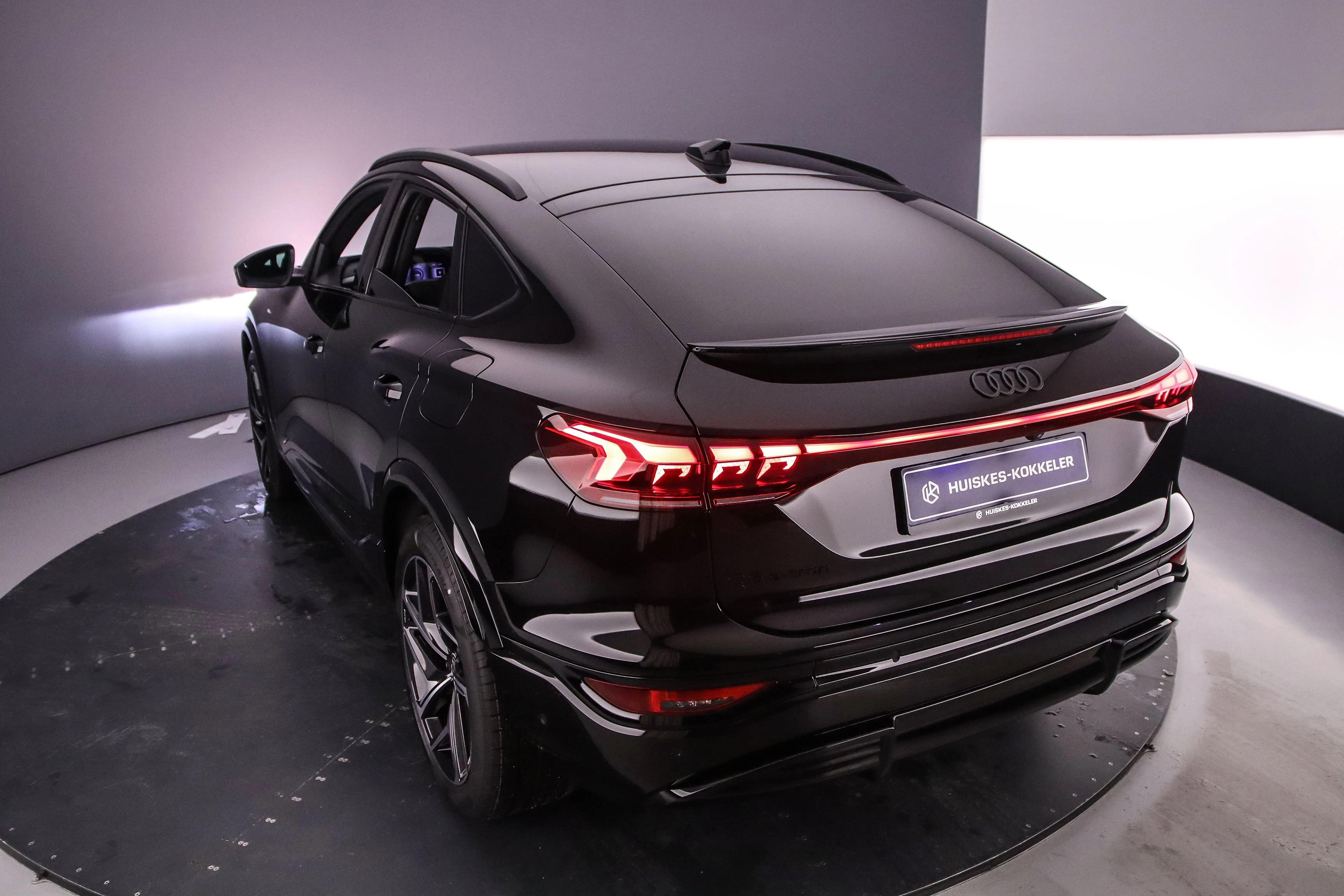 Hoofdafbeelding Audi Q6 e-tron