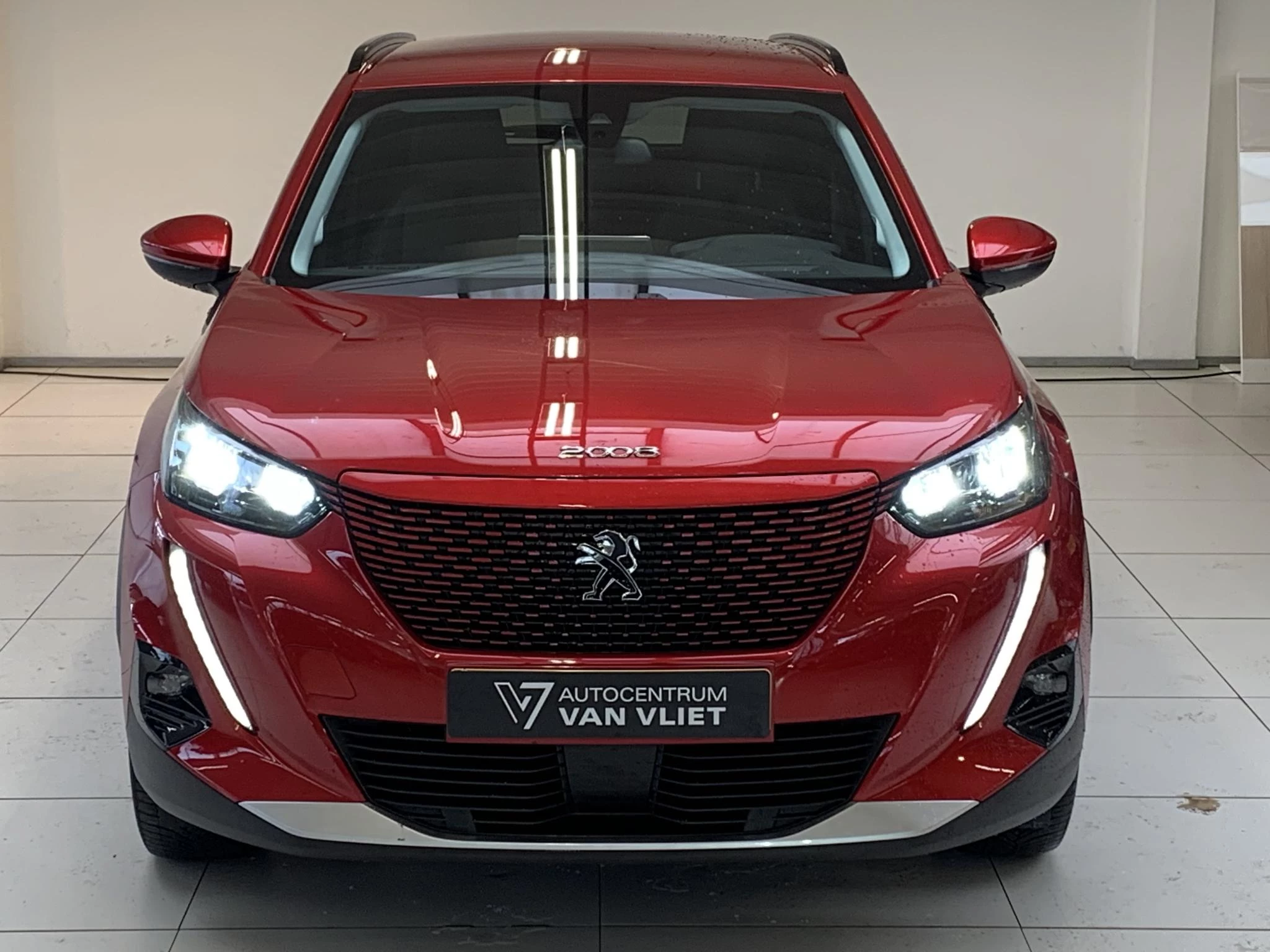 Hoofdafbeelding Peugeot e-2008