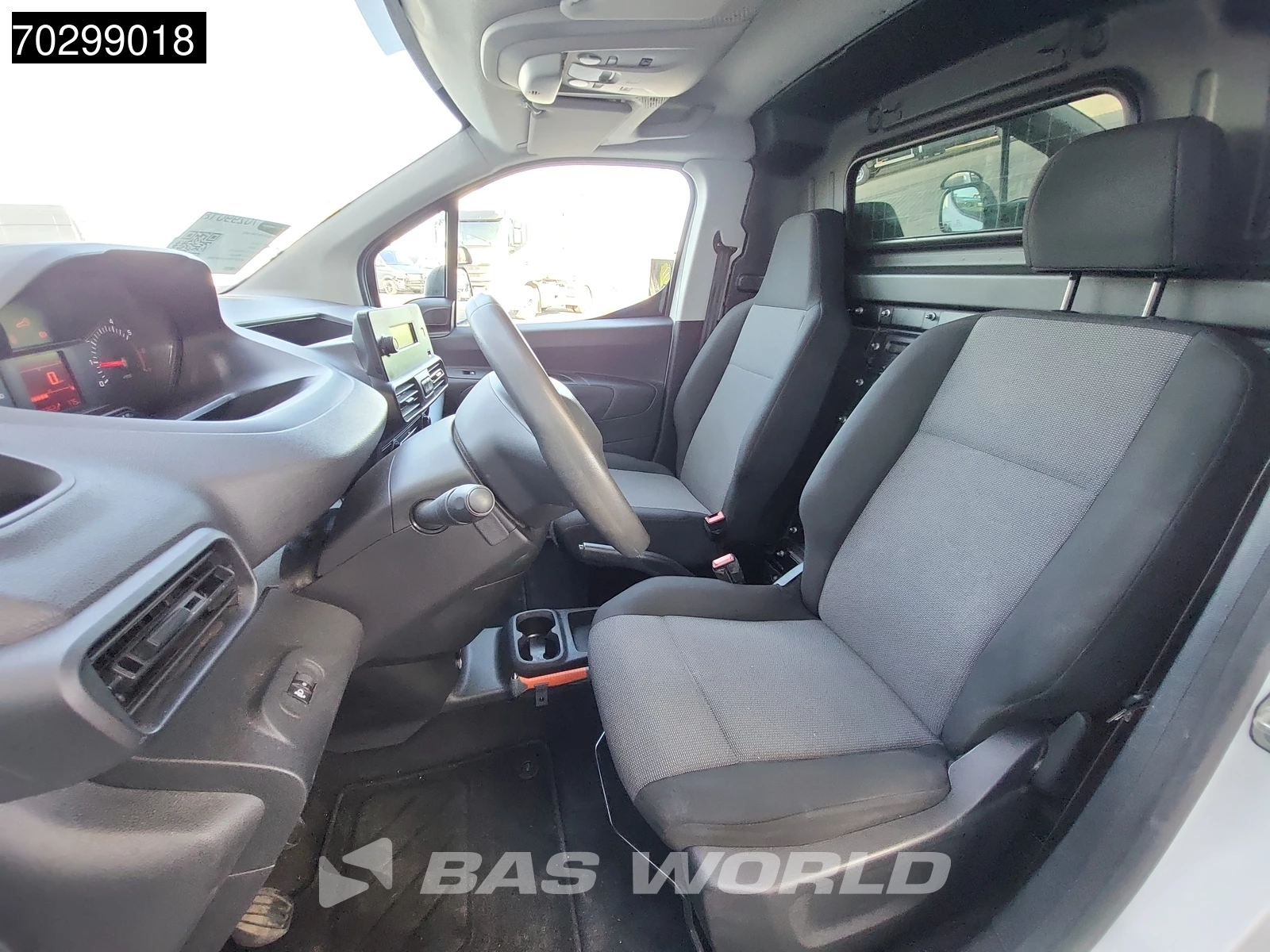 Hoofdafbeelding Peugeot Partner