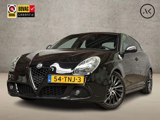 Alfa Romeo Giulietta 1.7 TBi Quadrifoglio Verde 235Pk (NAVIGATIE, CLIMATE, LEDEREN SPORTSTOELEN, GETINT GLAS, CRUISE, LED KOPLAMPEN, NIEUWE APK, BLUETOOTH, NIEUWSTAAT)