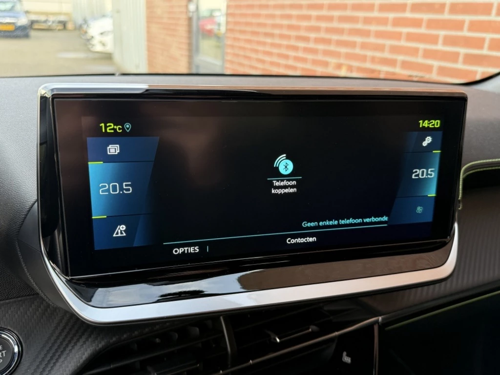 Hoofdafbeelding Peugeot e-208