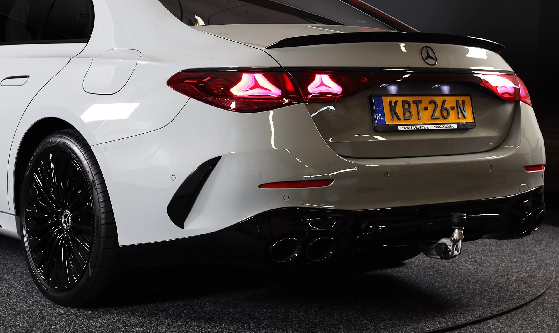 Hoofdafbeelding Mercedes-Benz E-Klasse