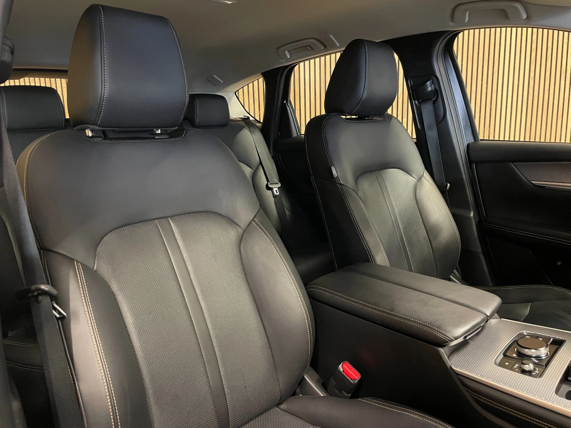 Hoofdafbeelding Mazda CX-60