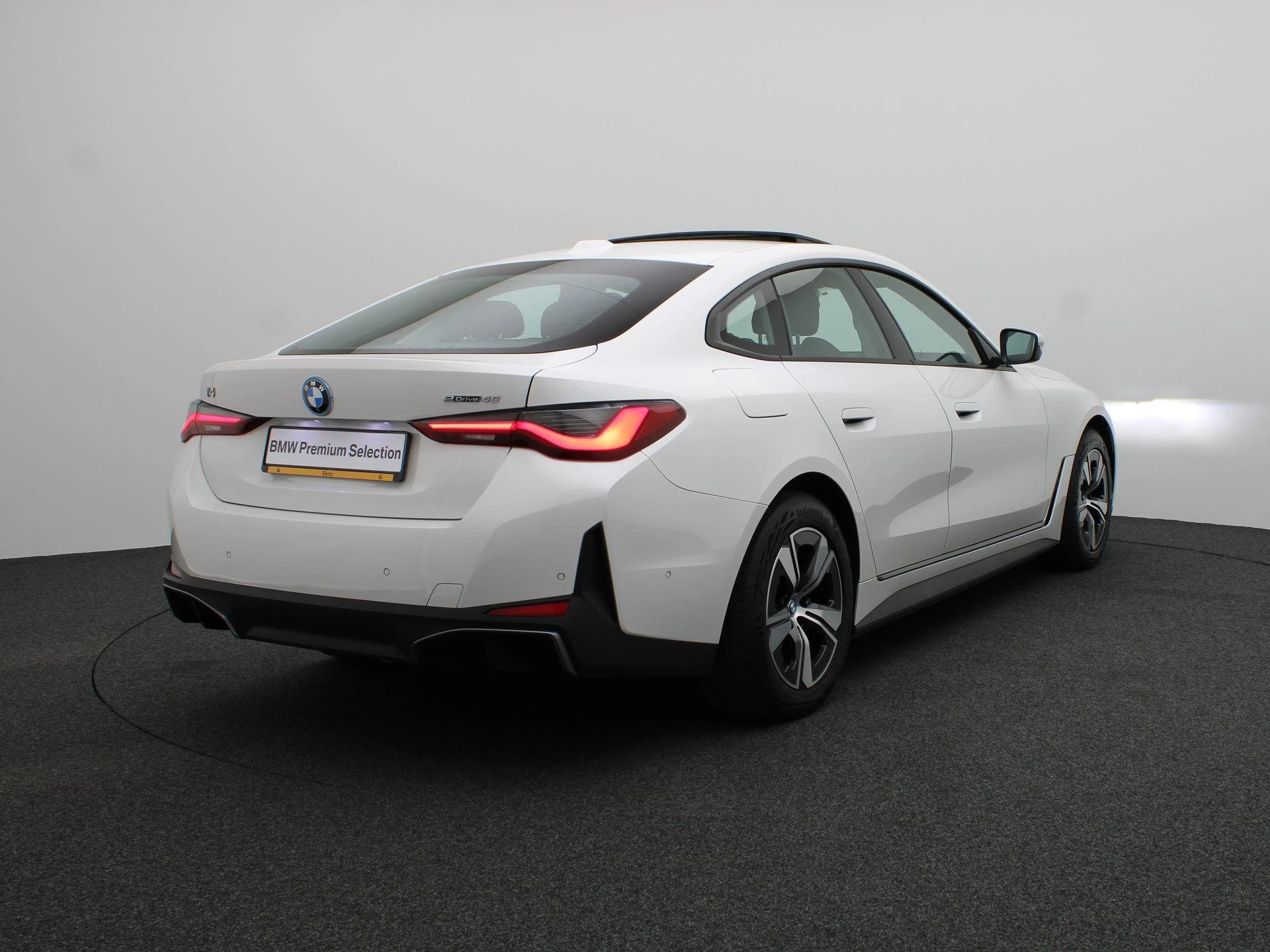 Hoofdafbeelding BMW i4